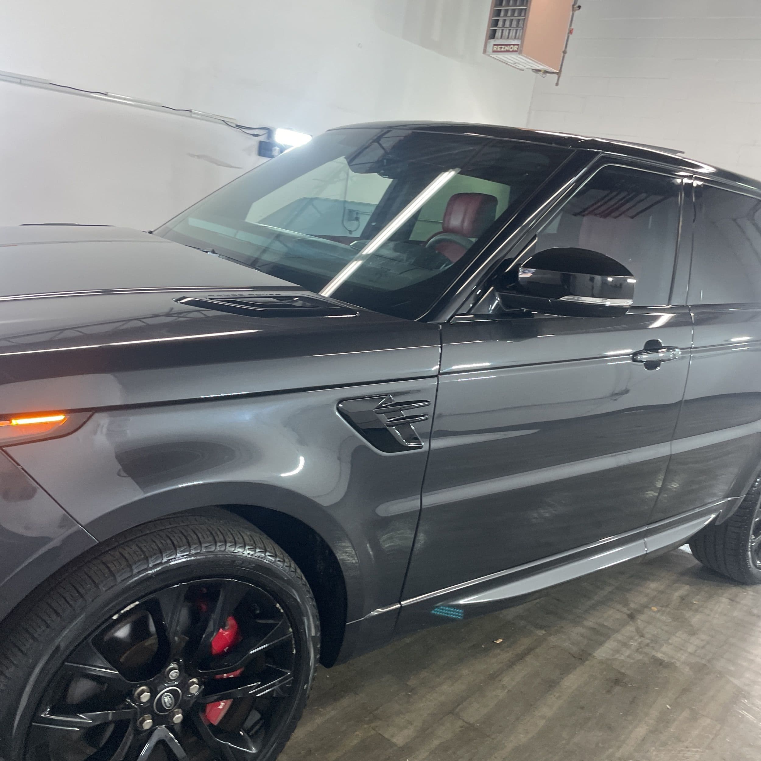 2022 Land Rover Range Rover Sport HST photo 1