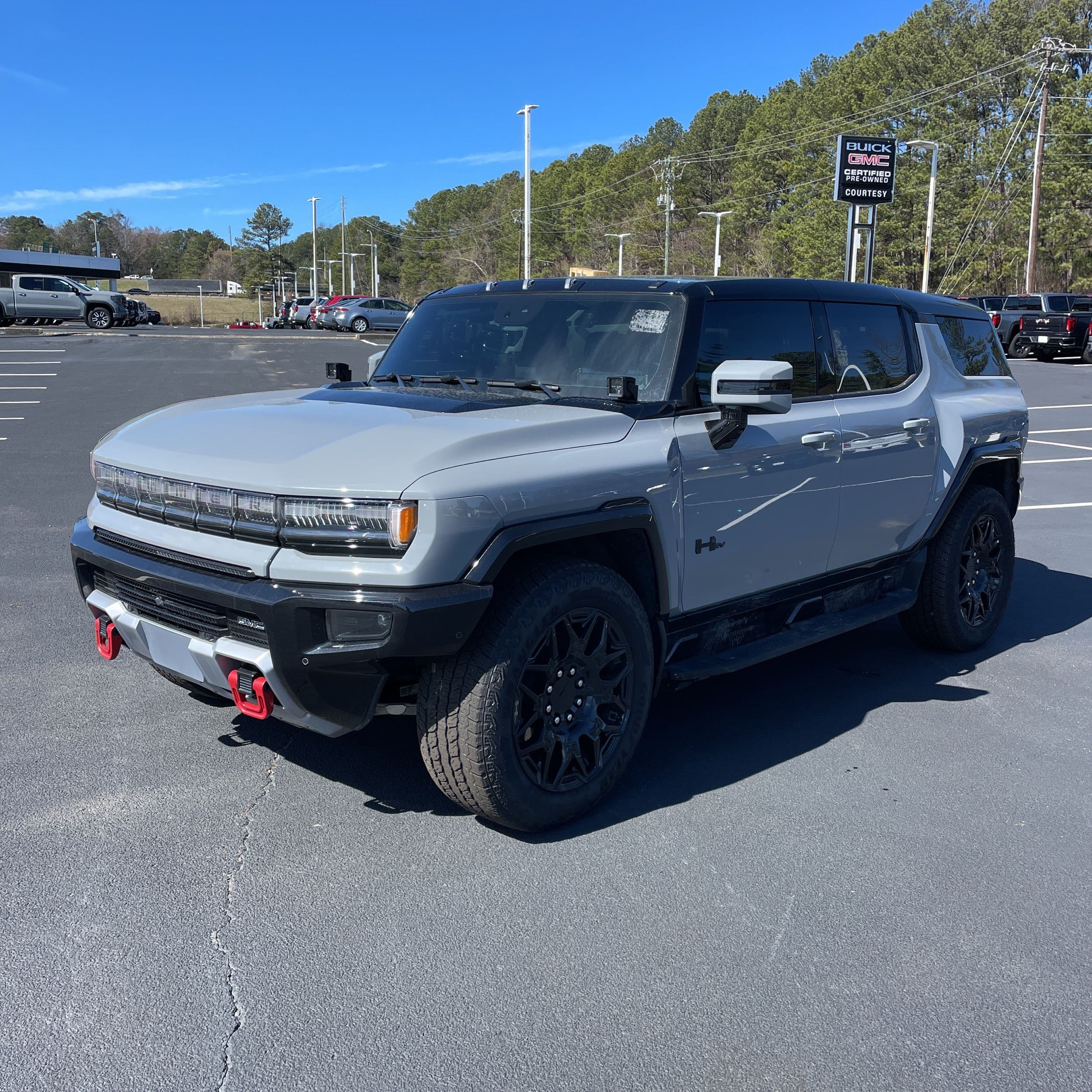 2024 GMC HUMMER EV 2X photo 1