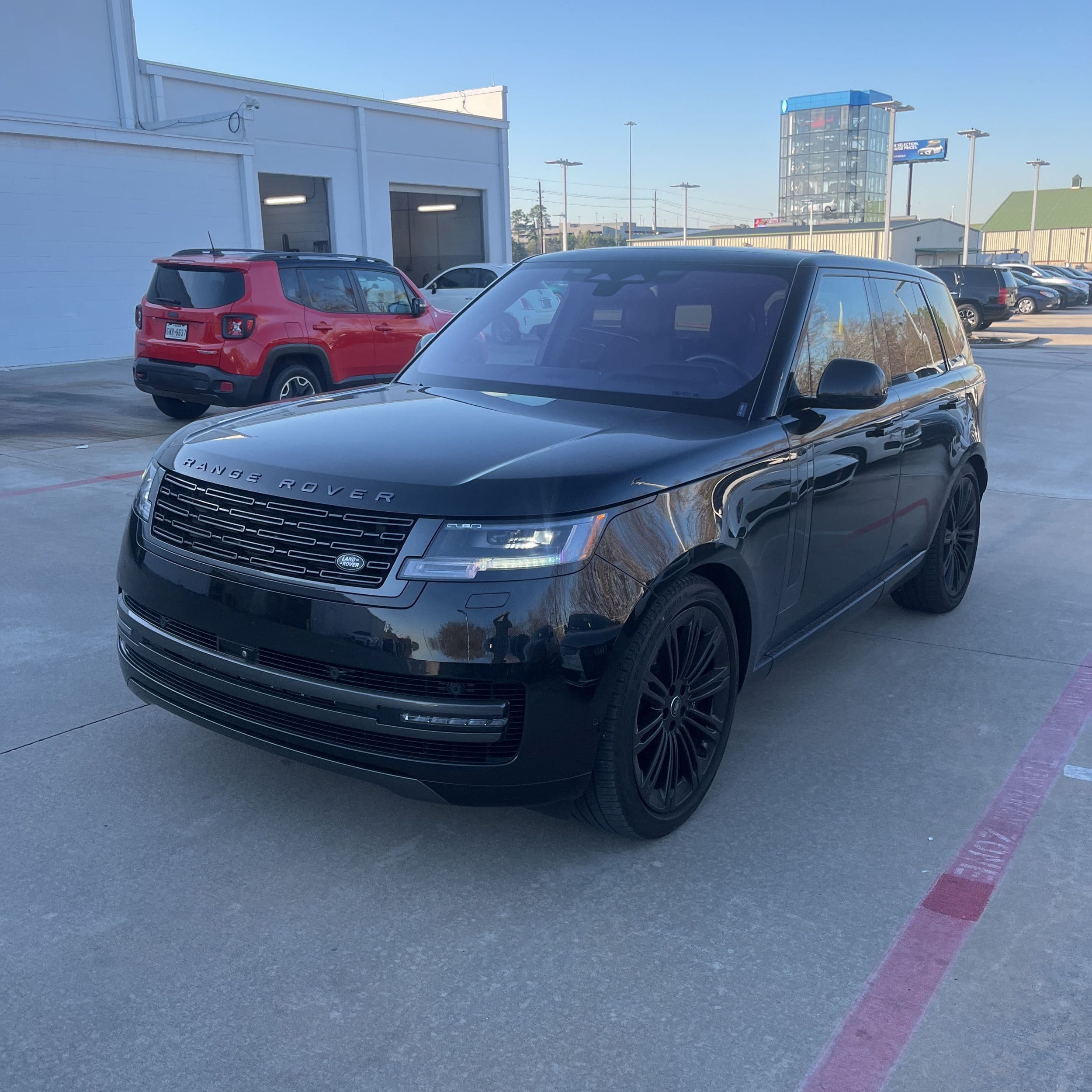 2023 Land Rover Range Rover P530 SE photo 1