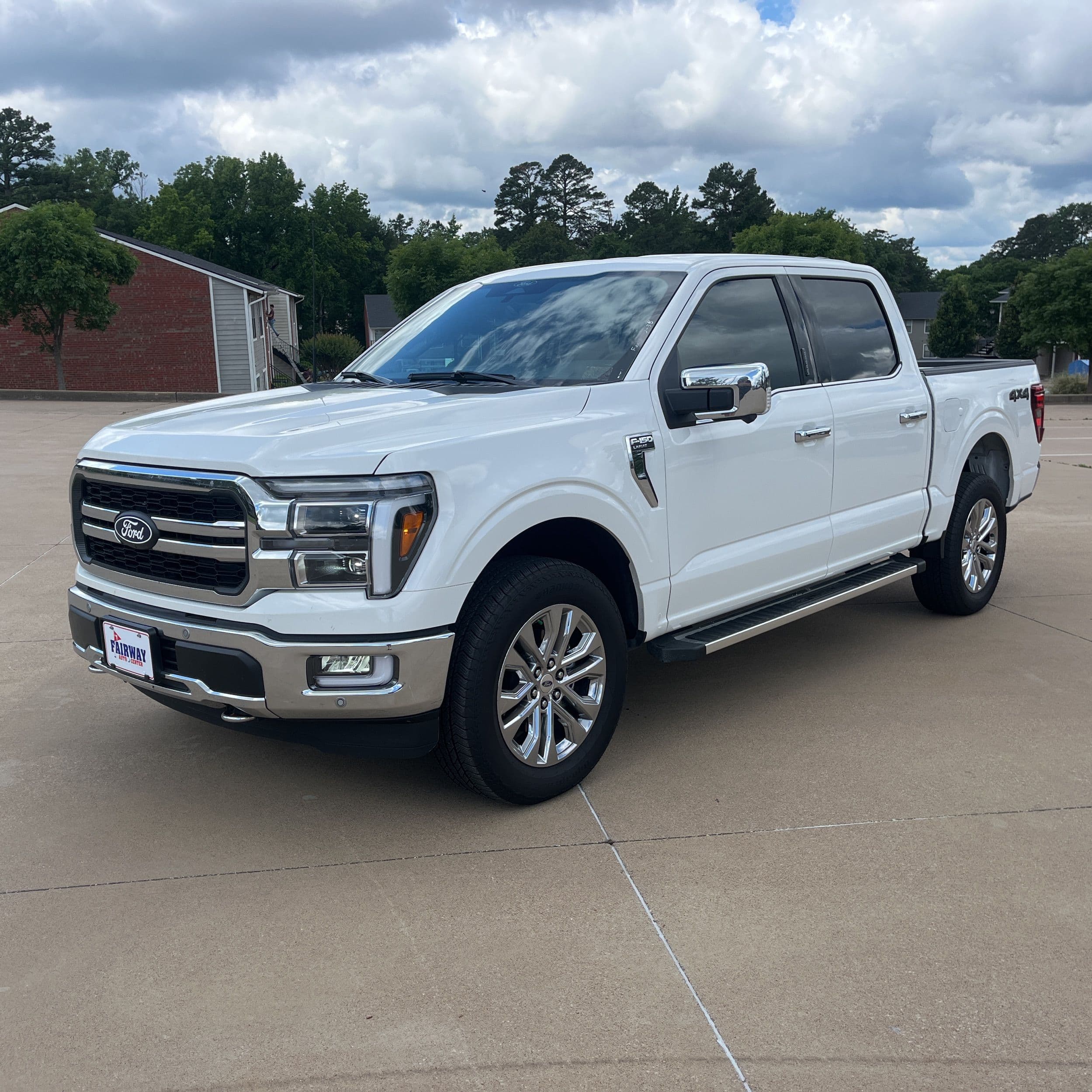 2024 Ford F-150 Lariat photo 1
