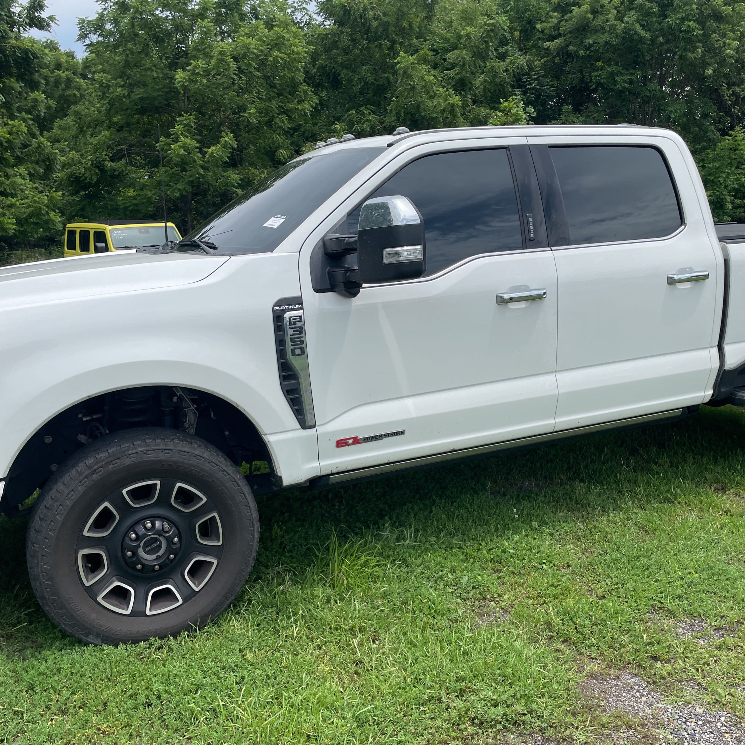 2024 Ford F-350 Super Duty Platinum photo 1