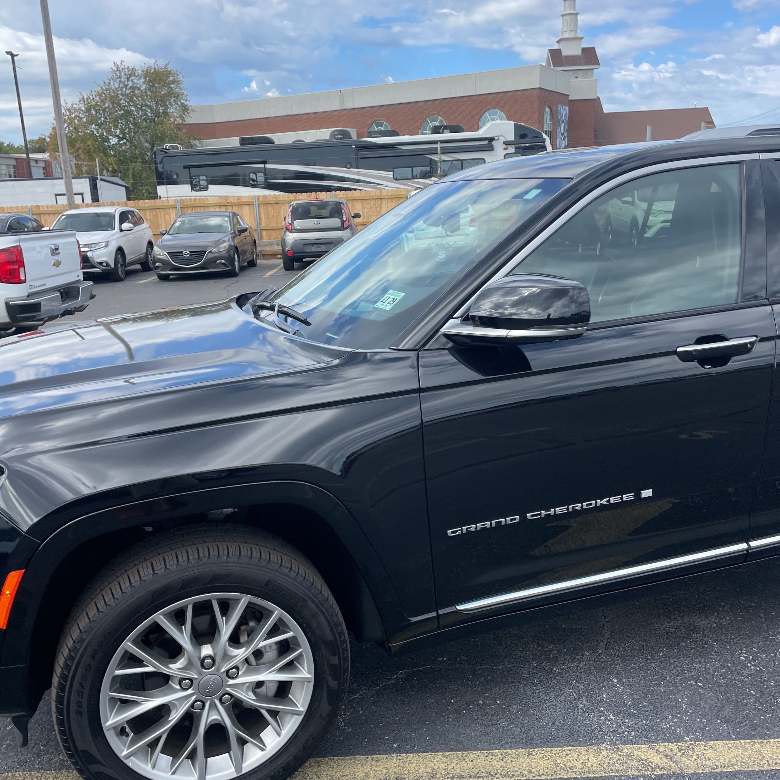 2024 Jeep Grand Cherokee Summit photo 1