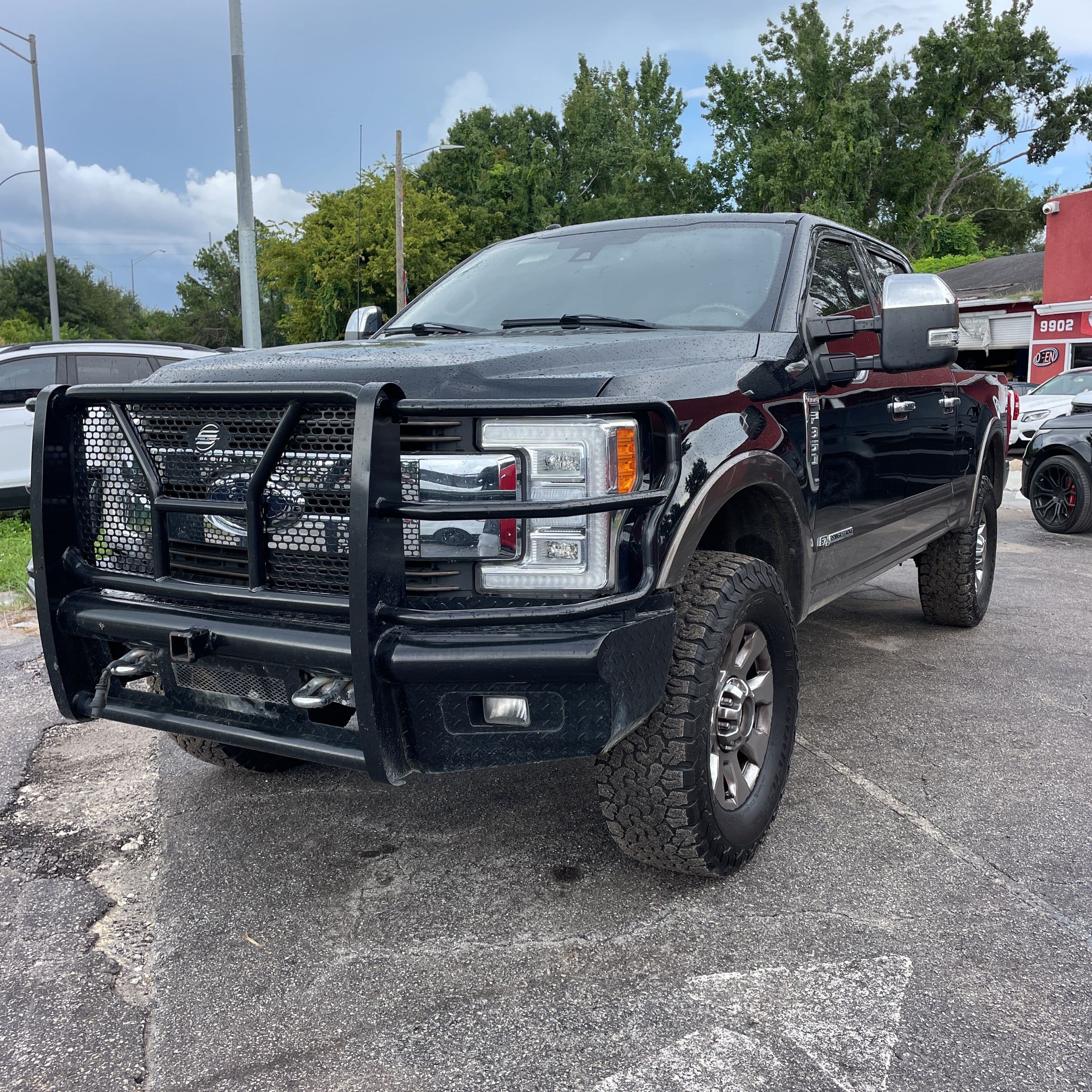 2017 Ford F-350 Super Duty King Ranch photo 1