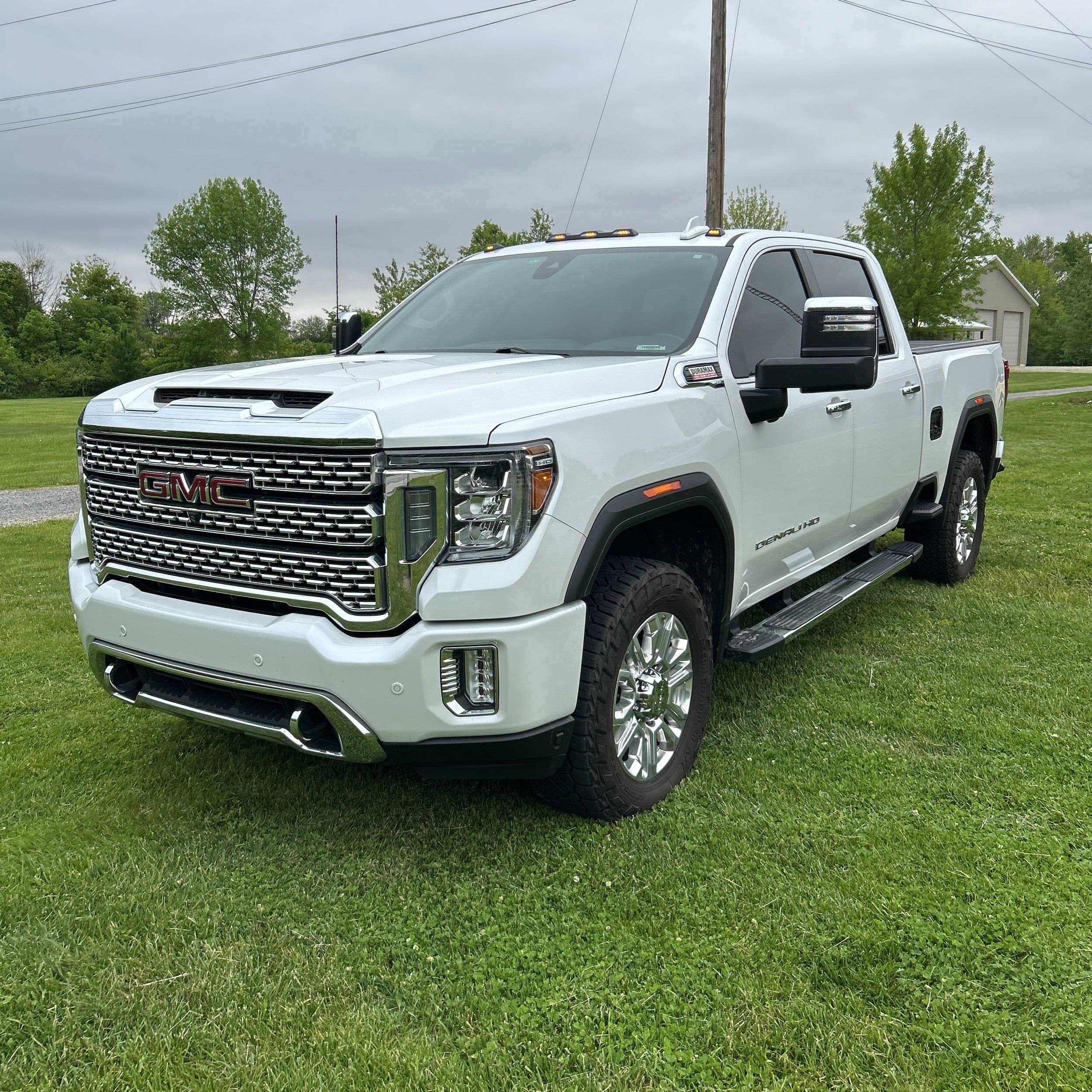 2023 GMC Sierra 2500HD Denali photo 1