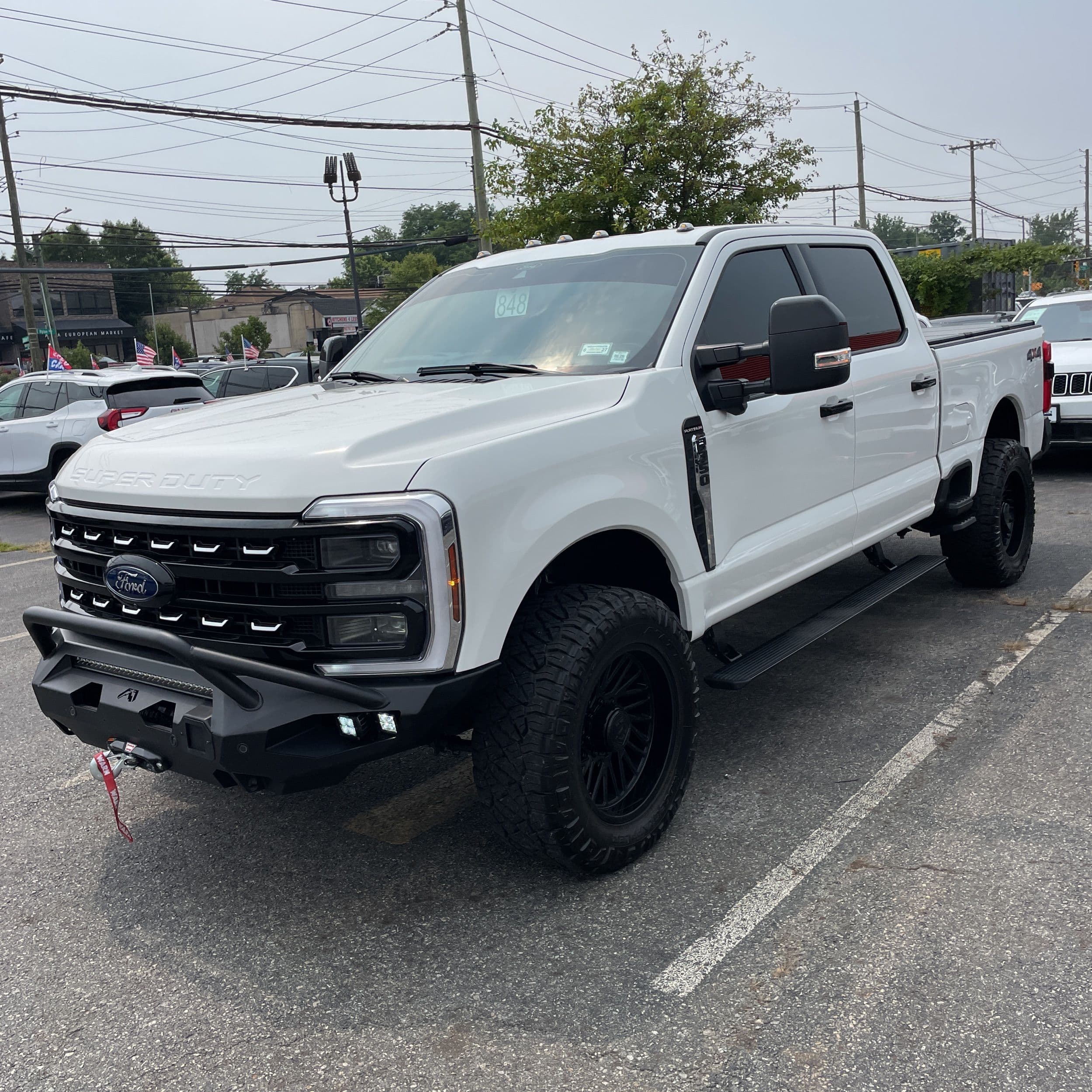 2024 Ford F-350 Super Duty Platinum photo 1