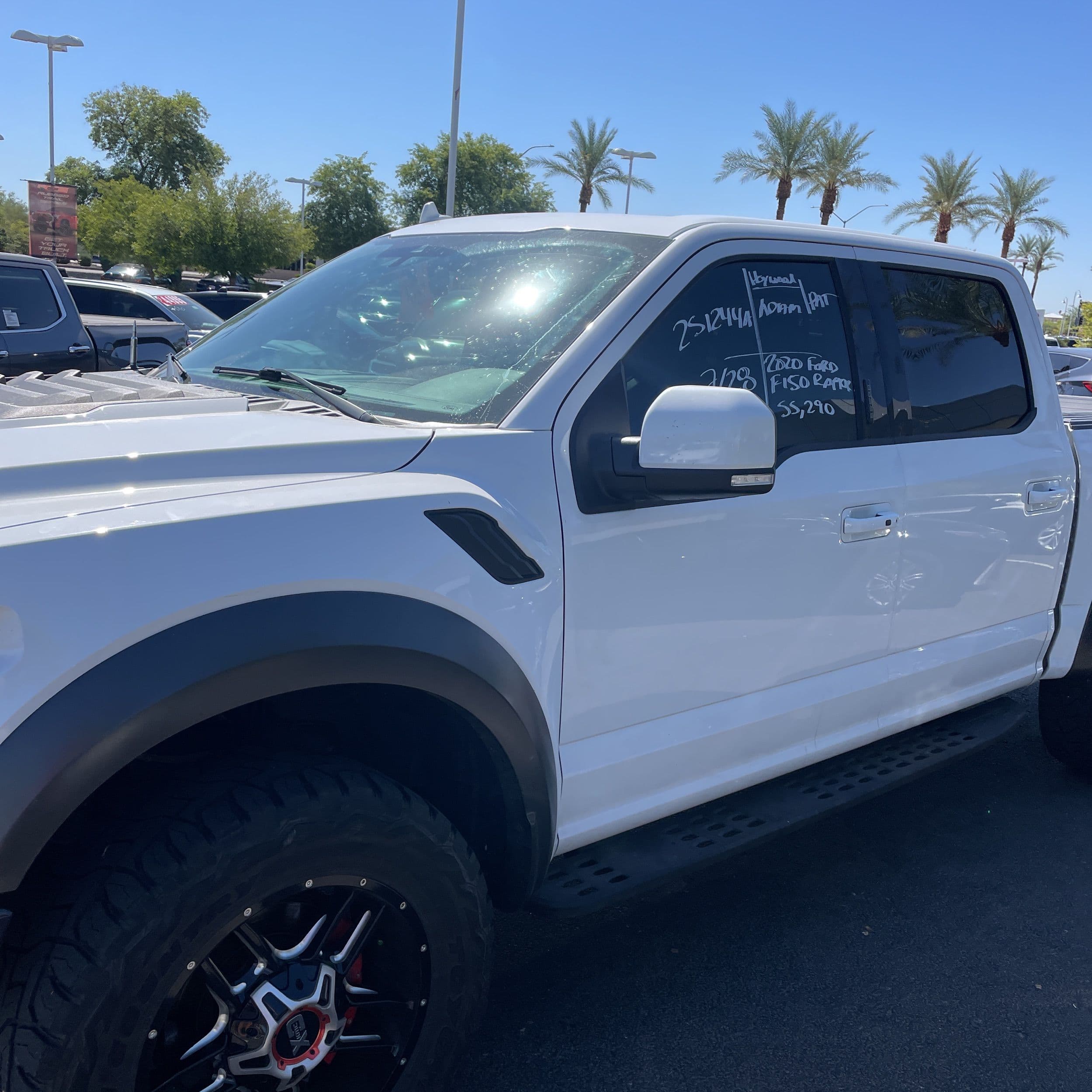 2020 Ford F-150 Raptor photo 1