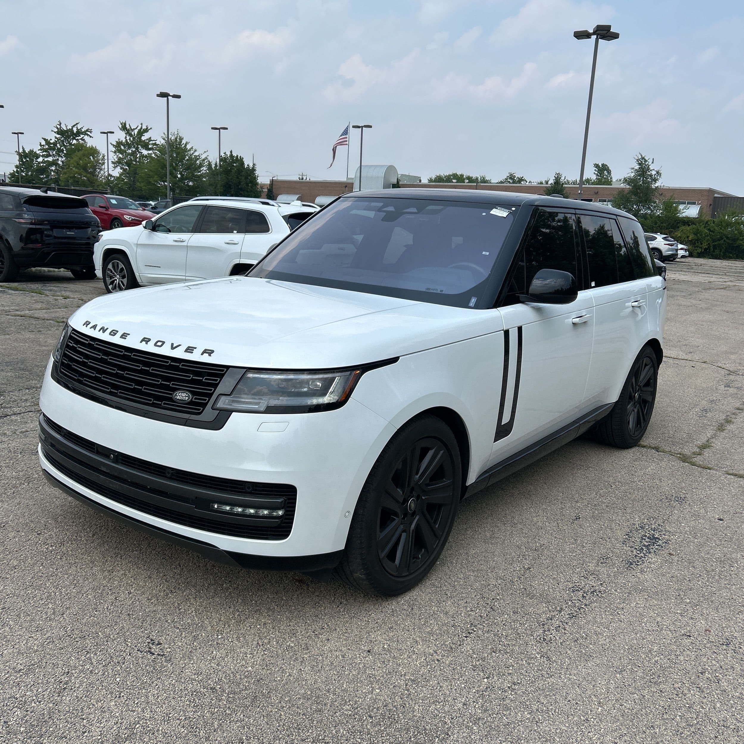 2023 Land Rover Range Rover P400 SE photo 1