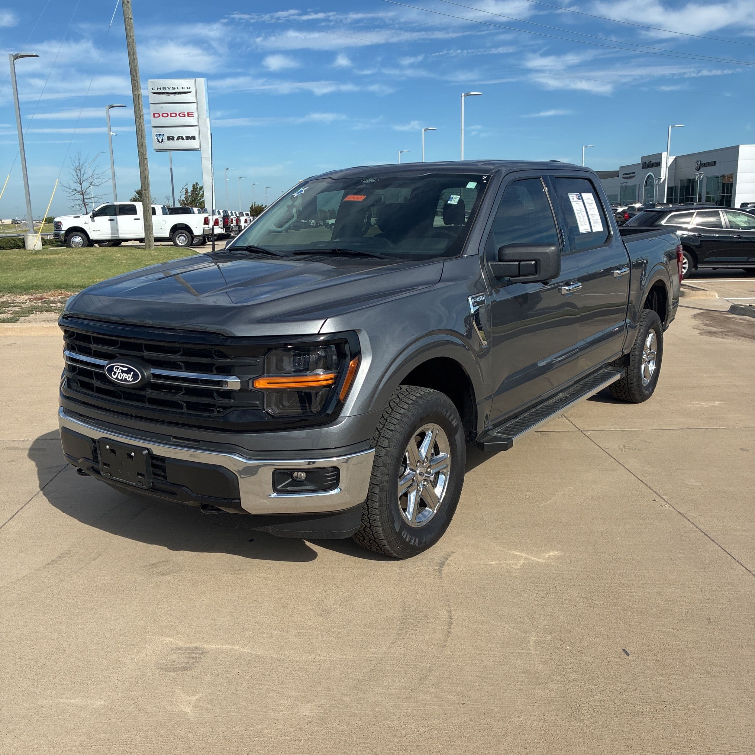 2024 Ford F-150 XLT photo 1