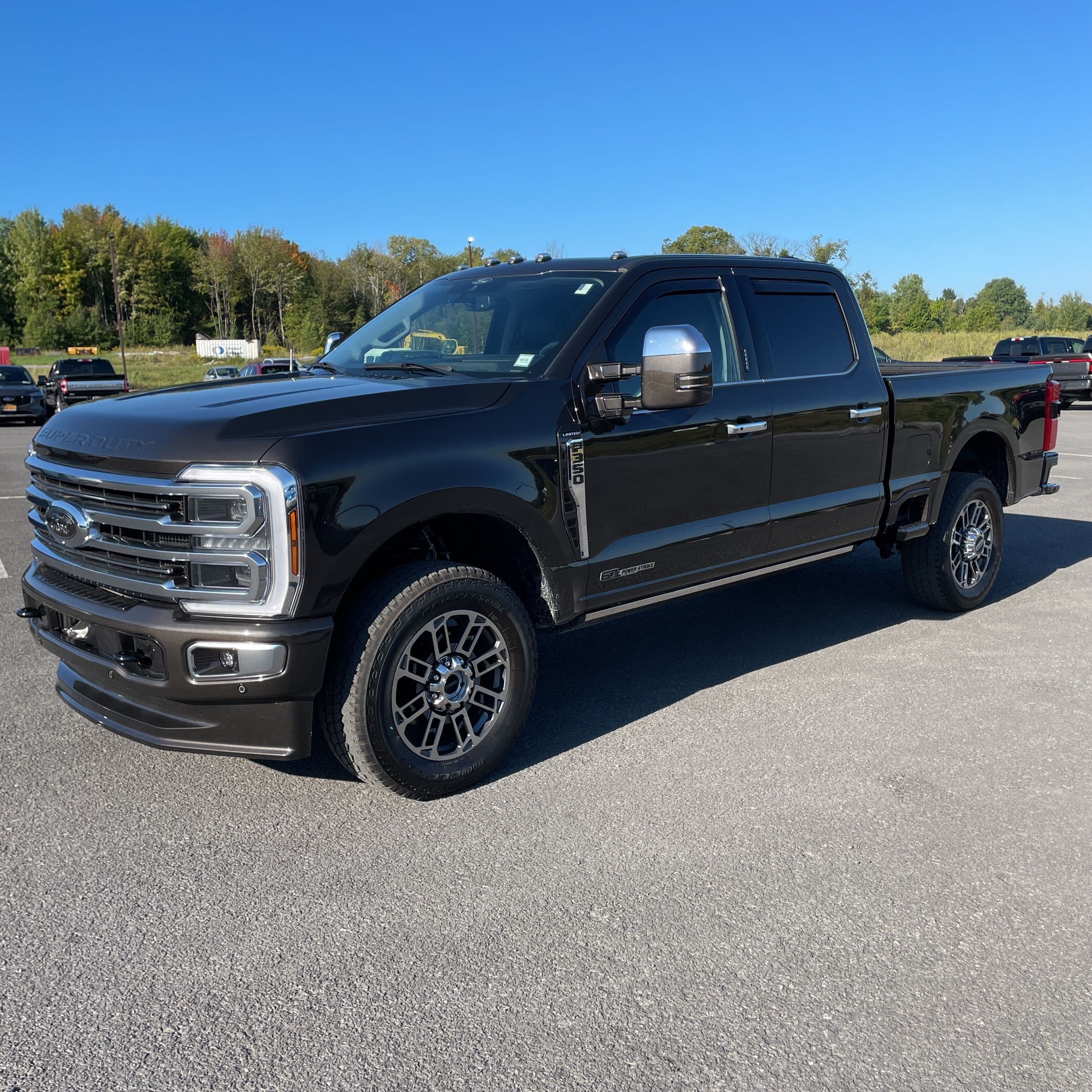 2024 Ford F-350 Super Duty Limited photo 1
