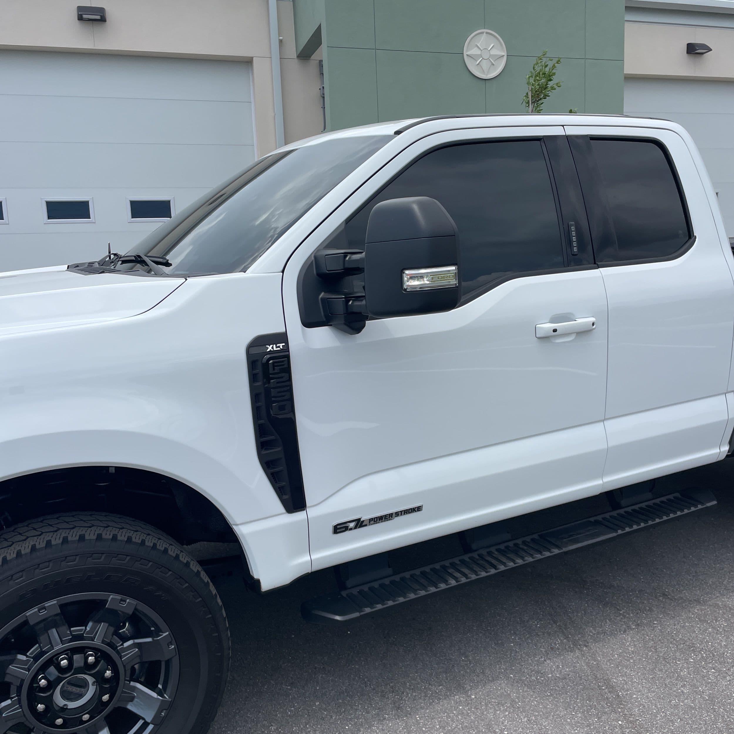 2024 Ford F-250 Super Duty XLT photo 1