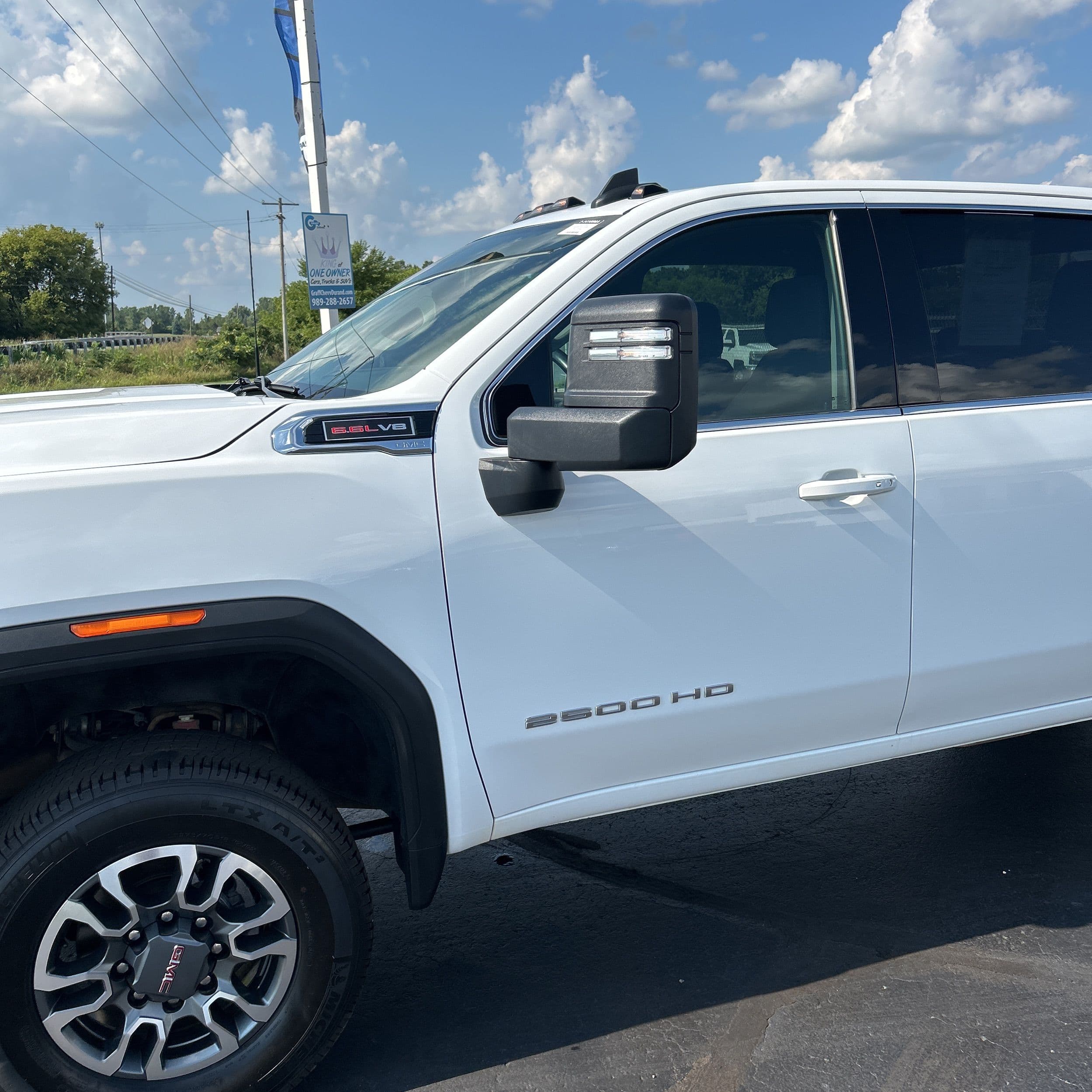 2023 GMC Sierra 2500HD SLE photo 1