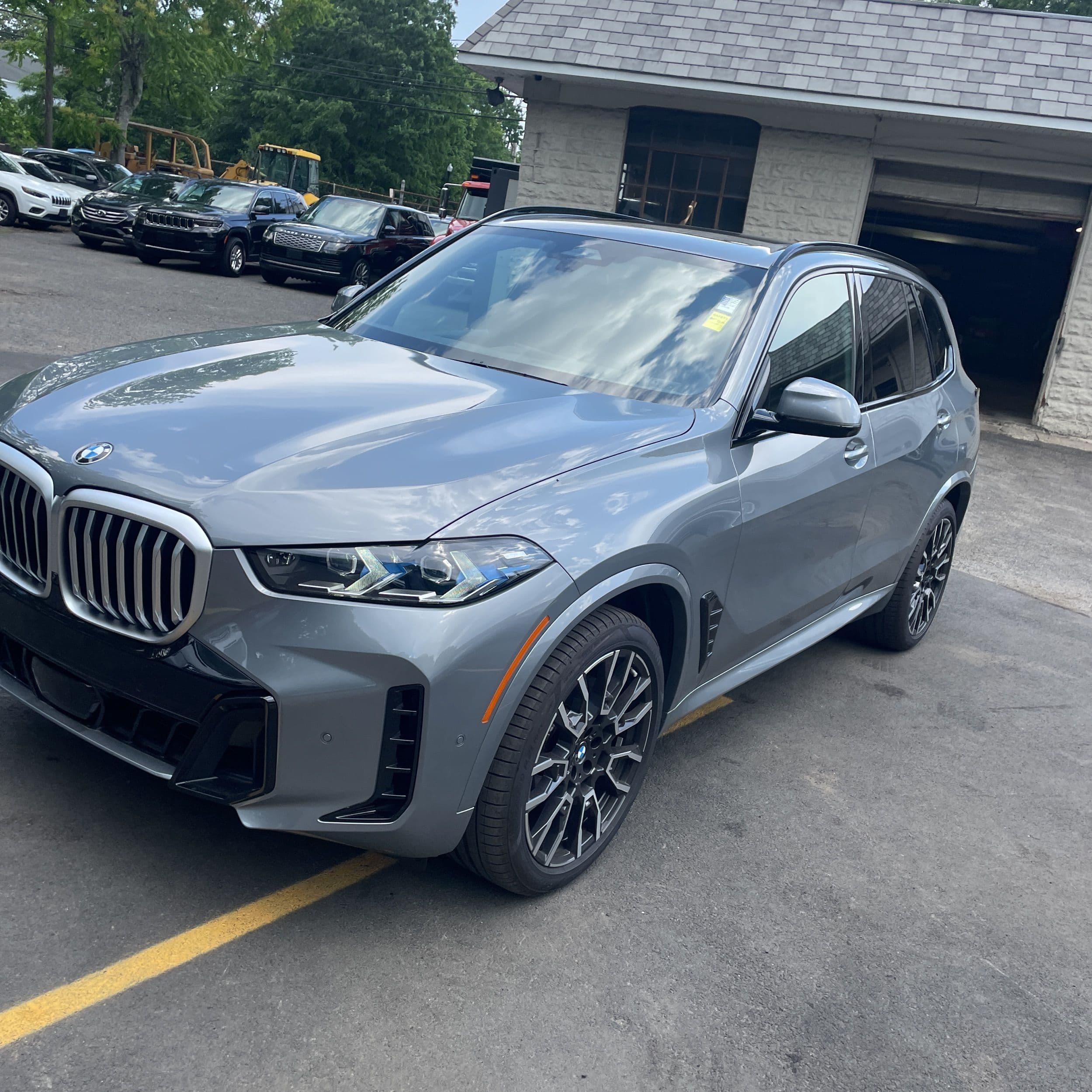 2025 BMW X5 XDrive40i photo 1