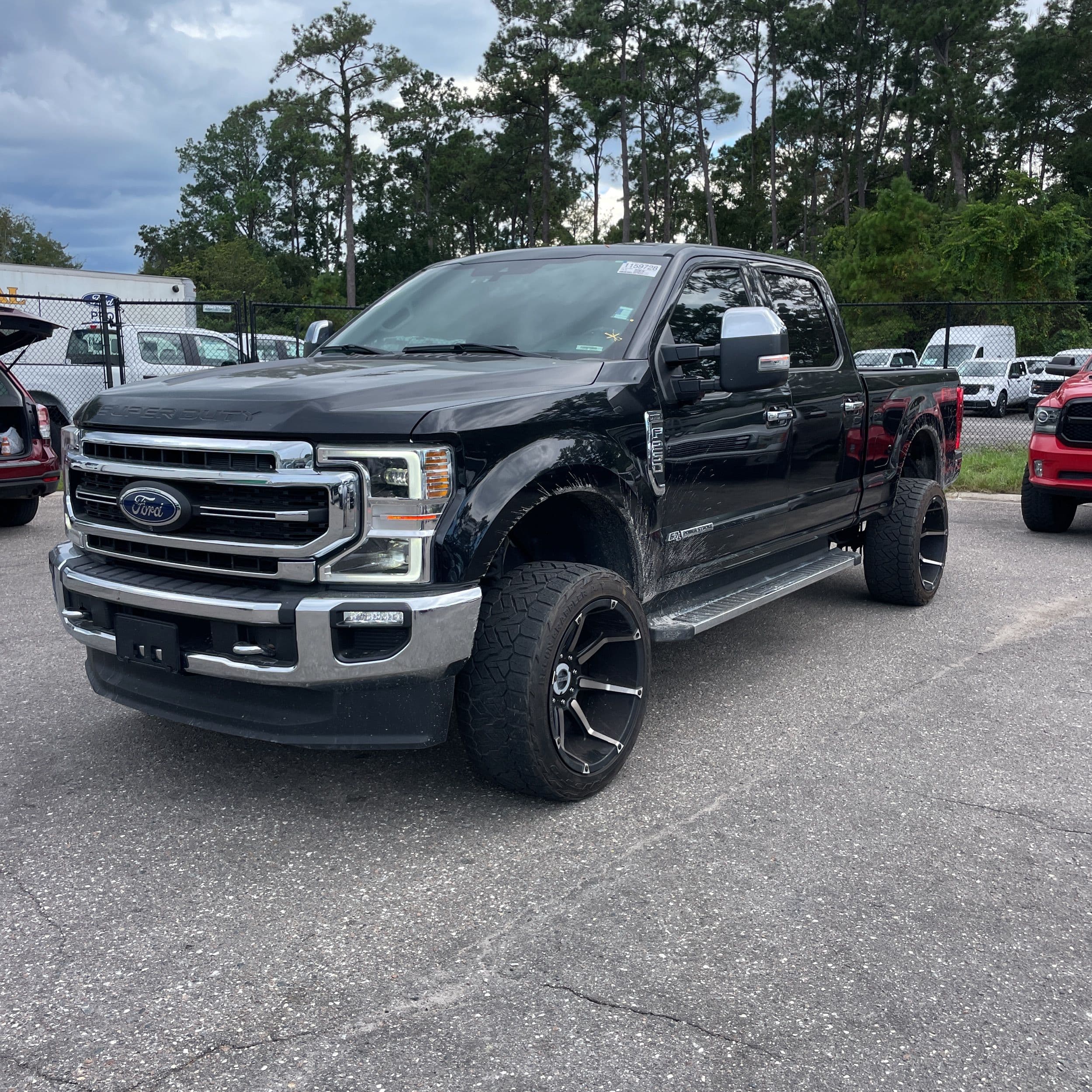 2021 Ford F-250 Super Duty Lariat photo 1