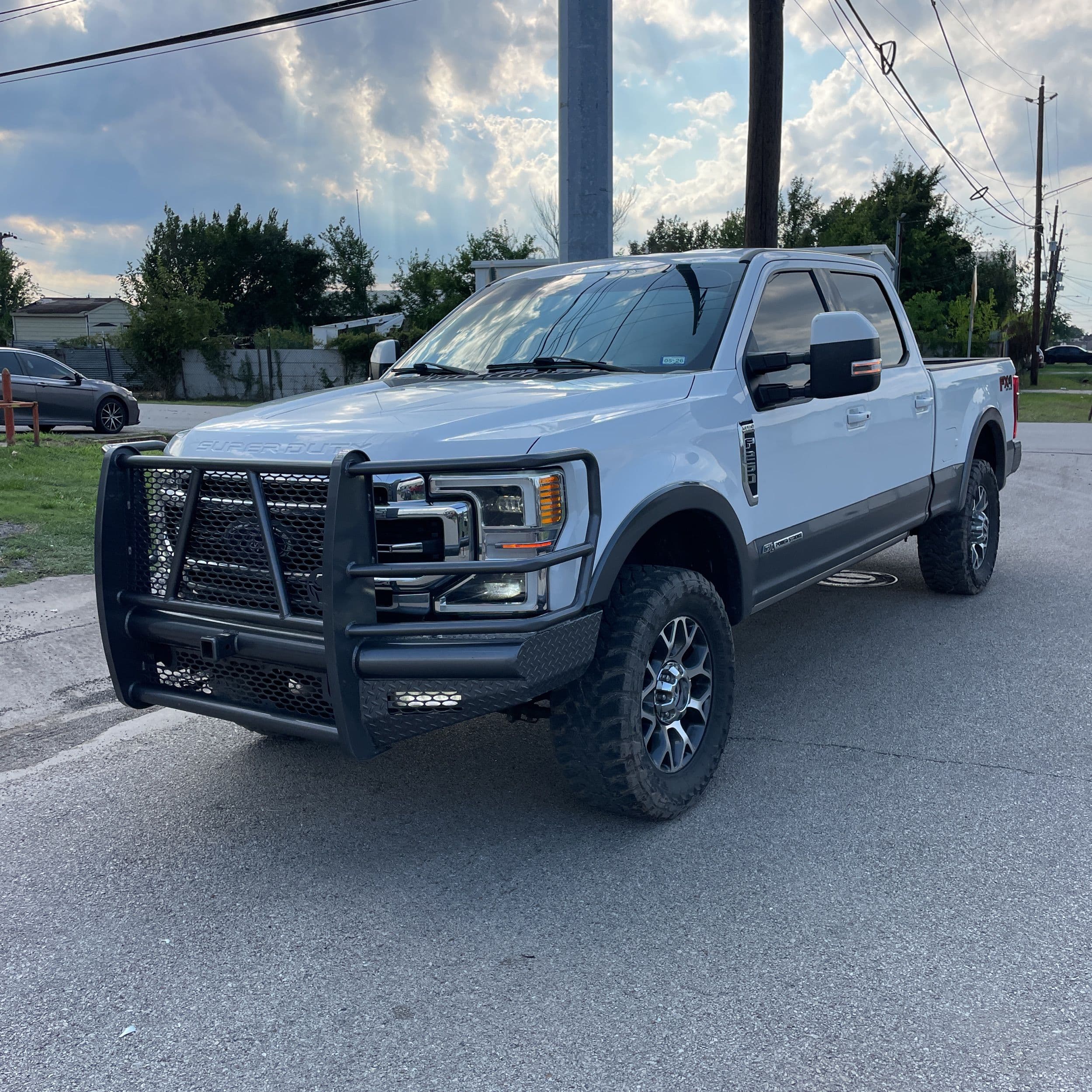 2021 Ford F-250 Super Duty Lariat photo 1