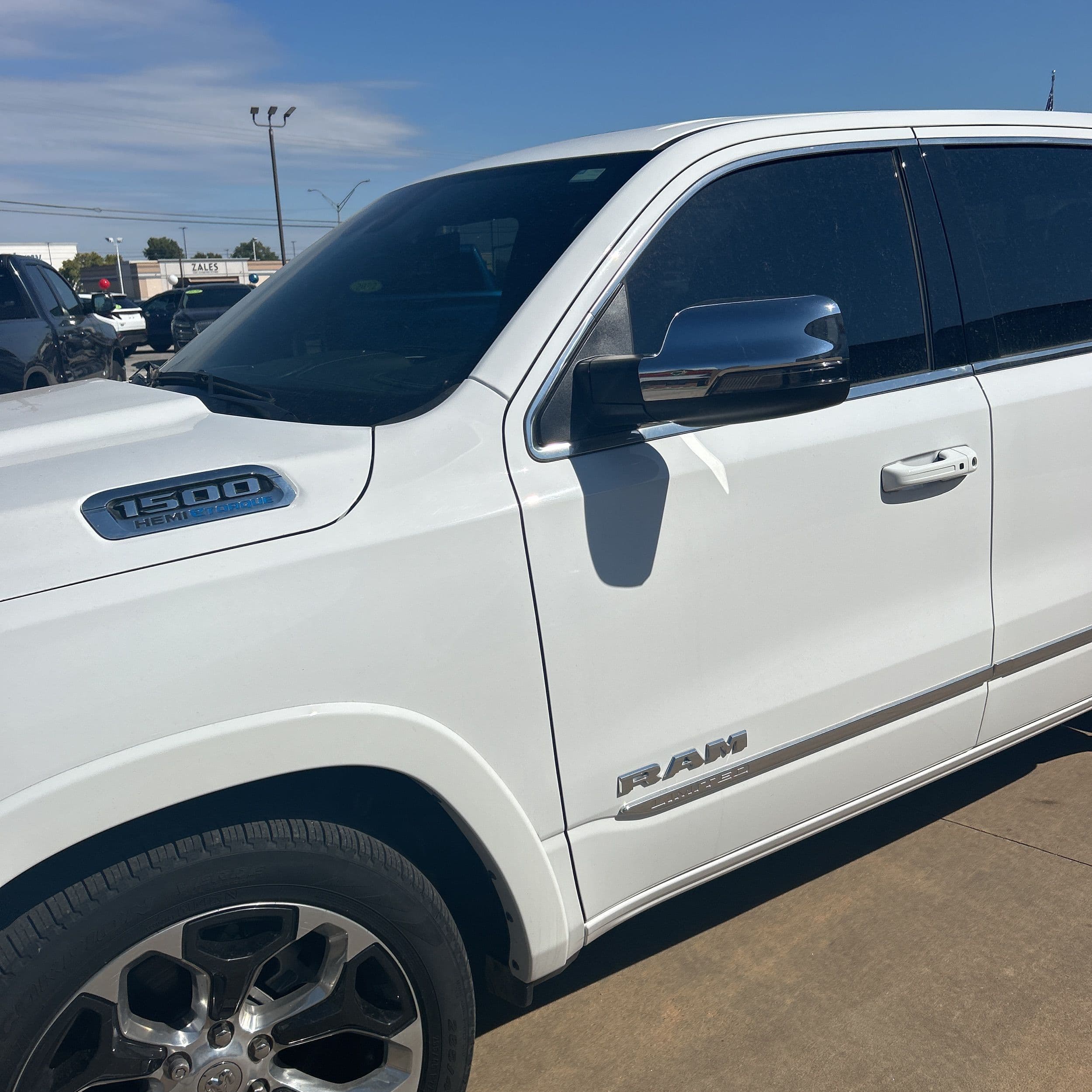 2024 Ram 1500 Limited photo 1