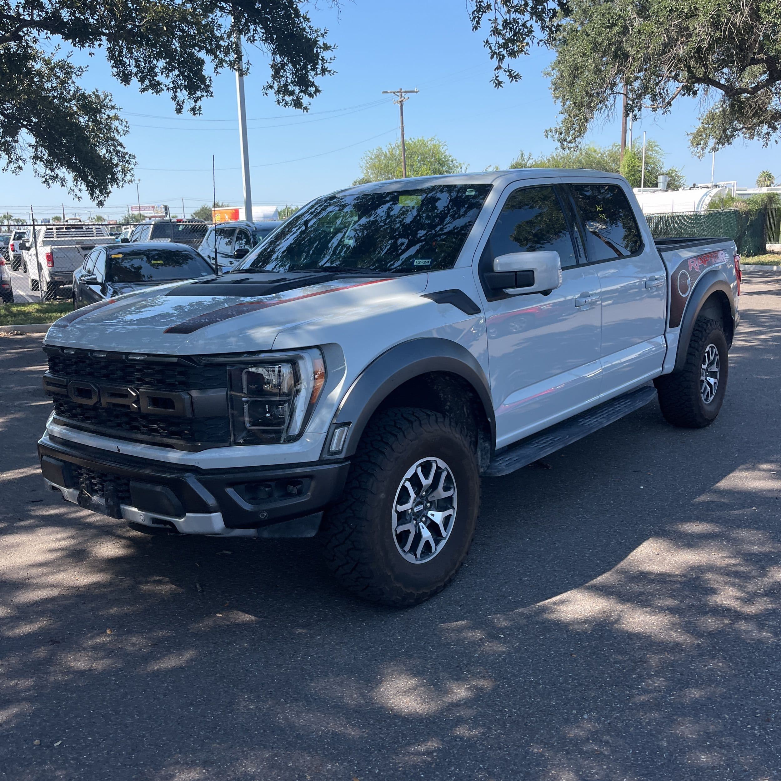 2023 Ford F-150 Raptor photo 1