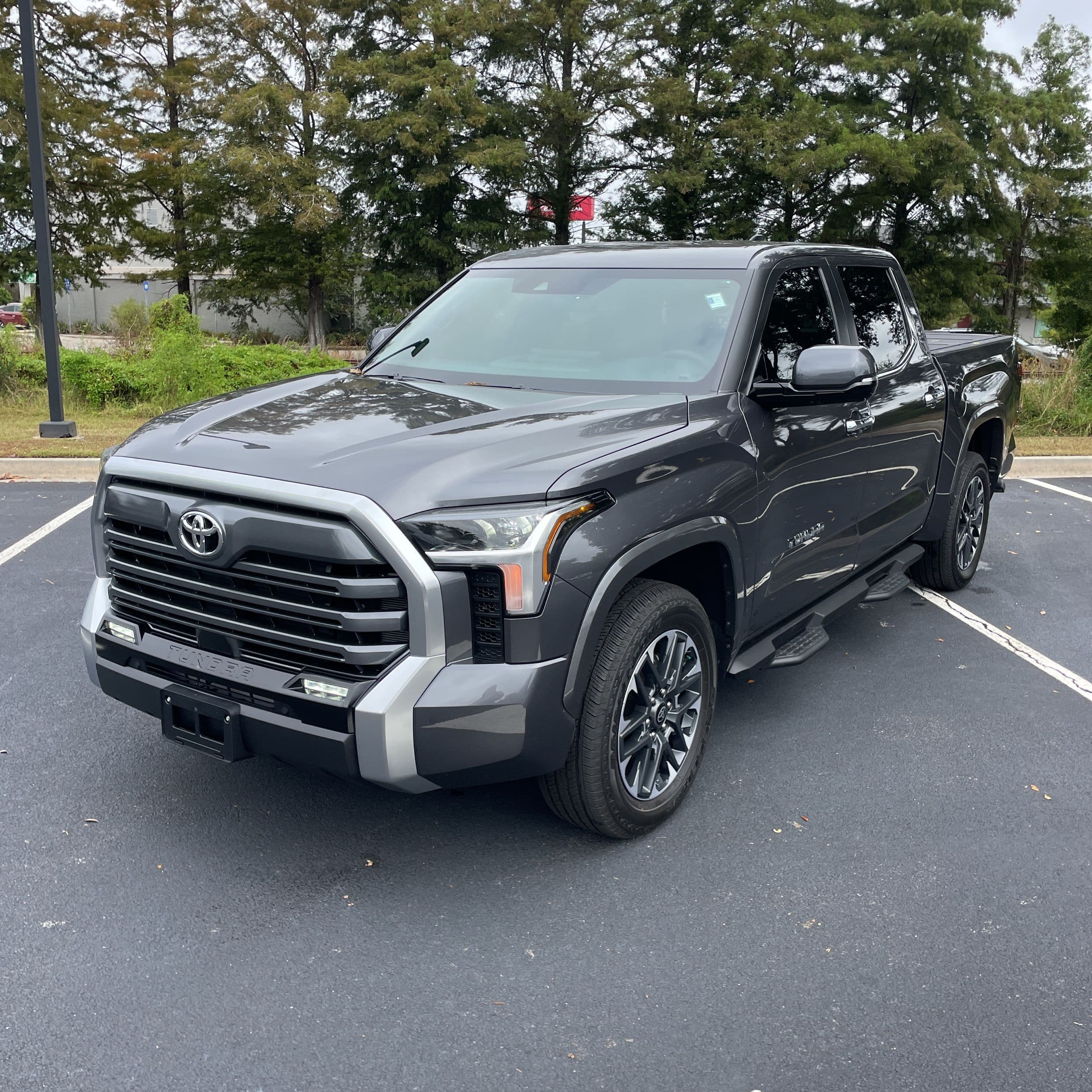 2025 Toyota Tundra Limited photo 1