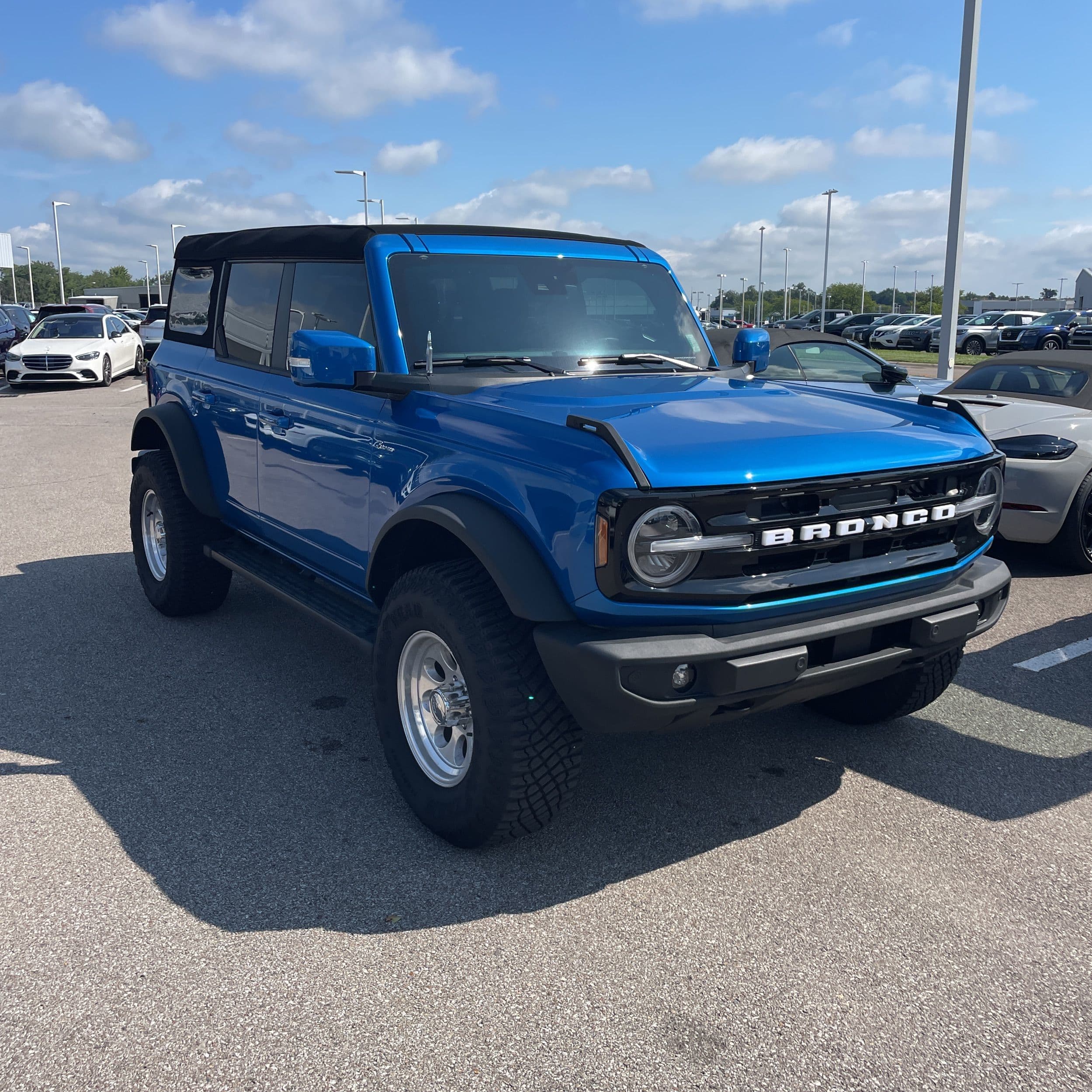 2024 Ford Bronco Outer Banks photo 1