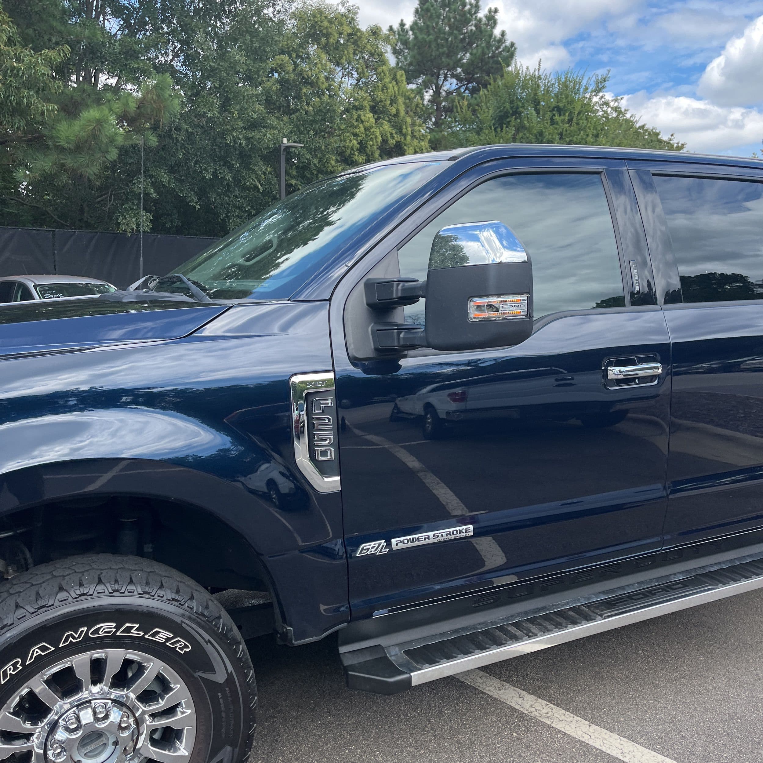 2022 Ford F-250 Super Duty XLT photo 1