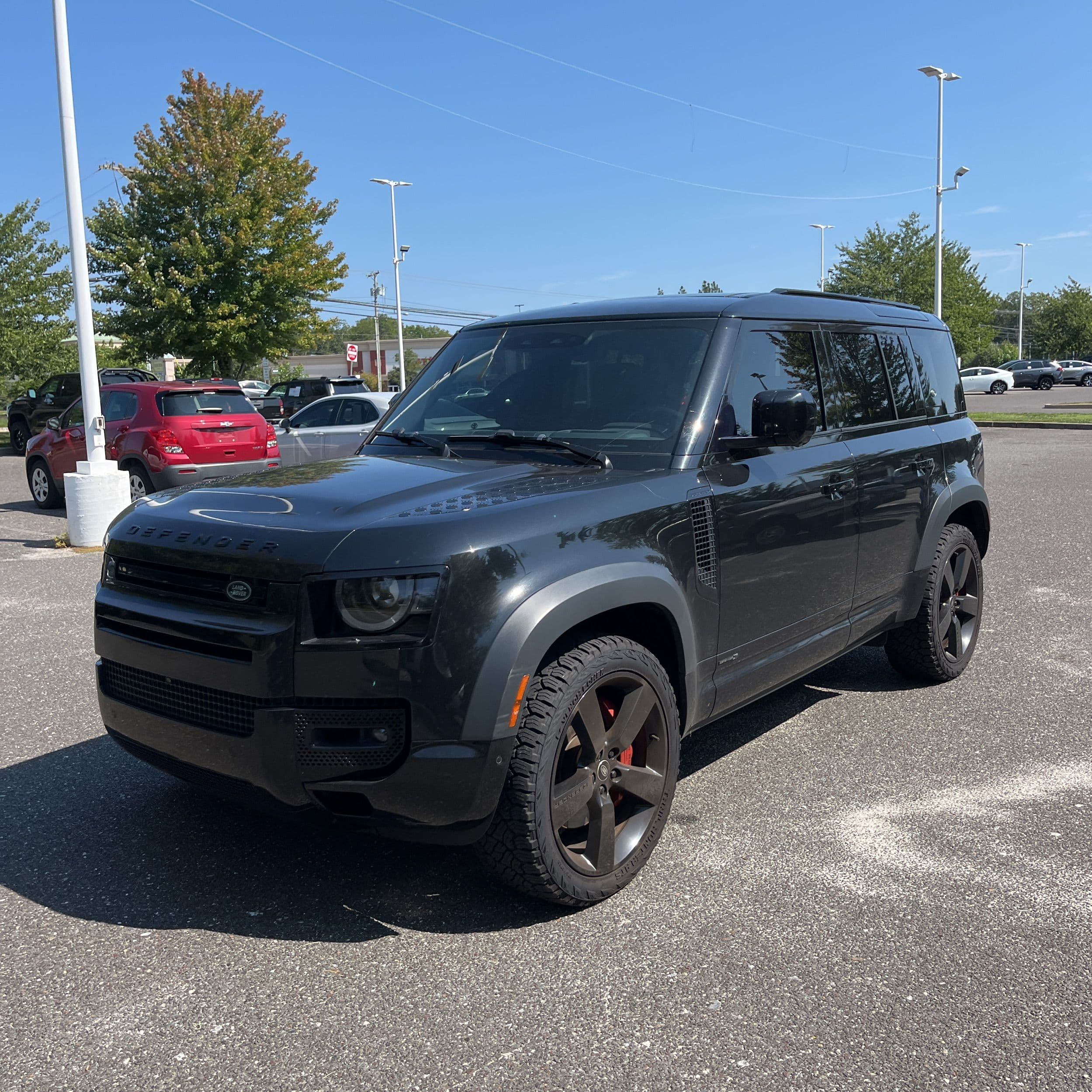 2023 Land Rover Defender 110 X photo 1