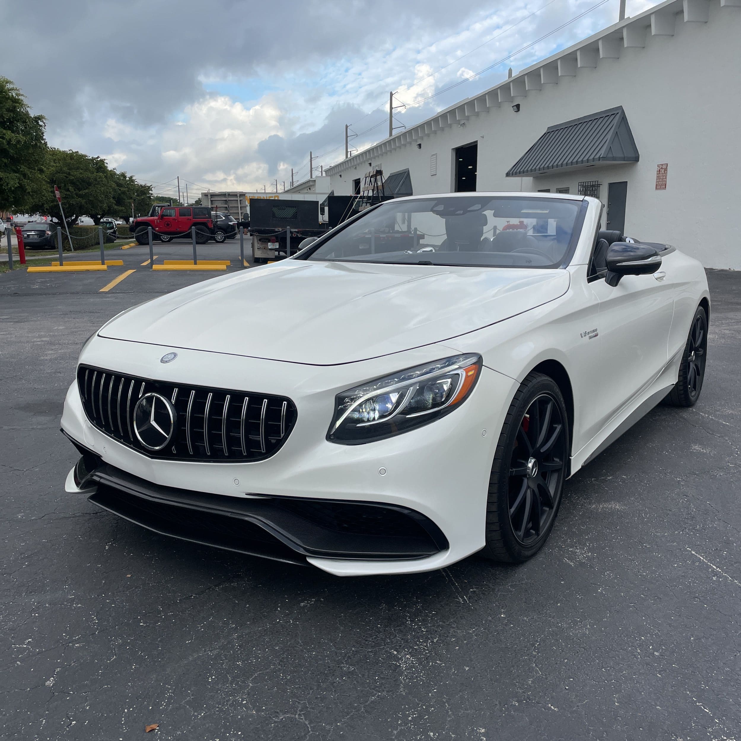 2017 Mercedes-Benz S-Class AMG S 63 photo 1