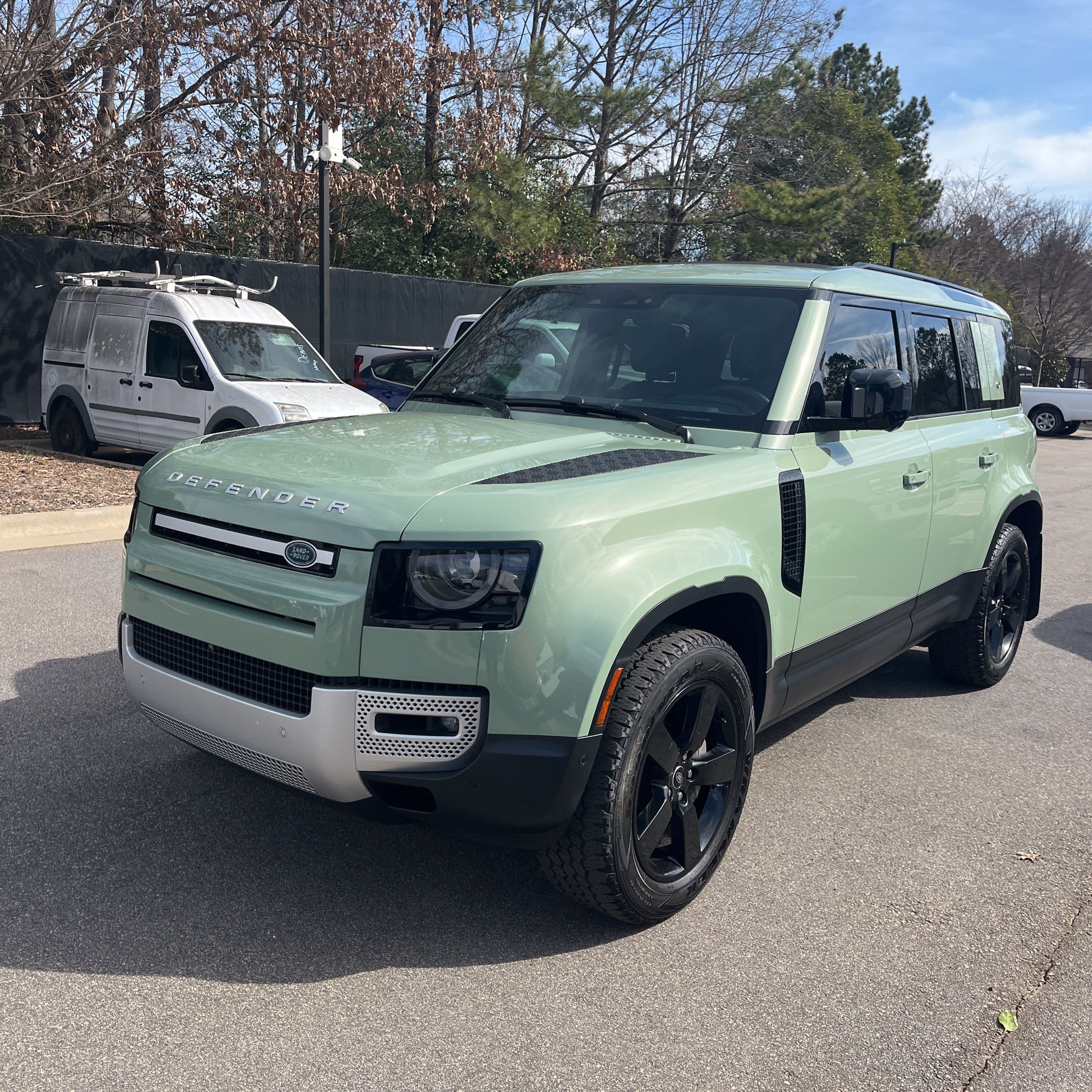 2023 Land Rover Defender 110 75th Anniversary Edition photo 1