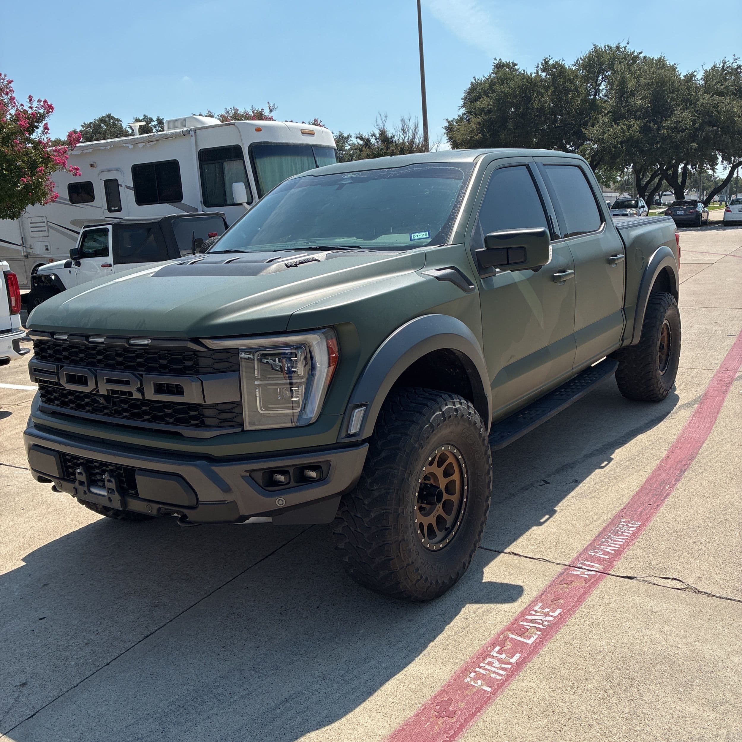 2022 Ford F-150 Raptor photo 1