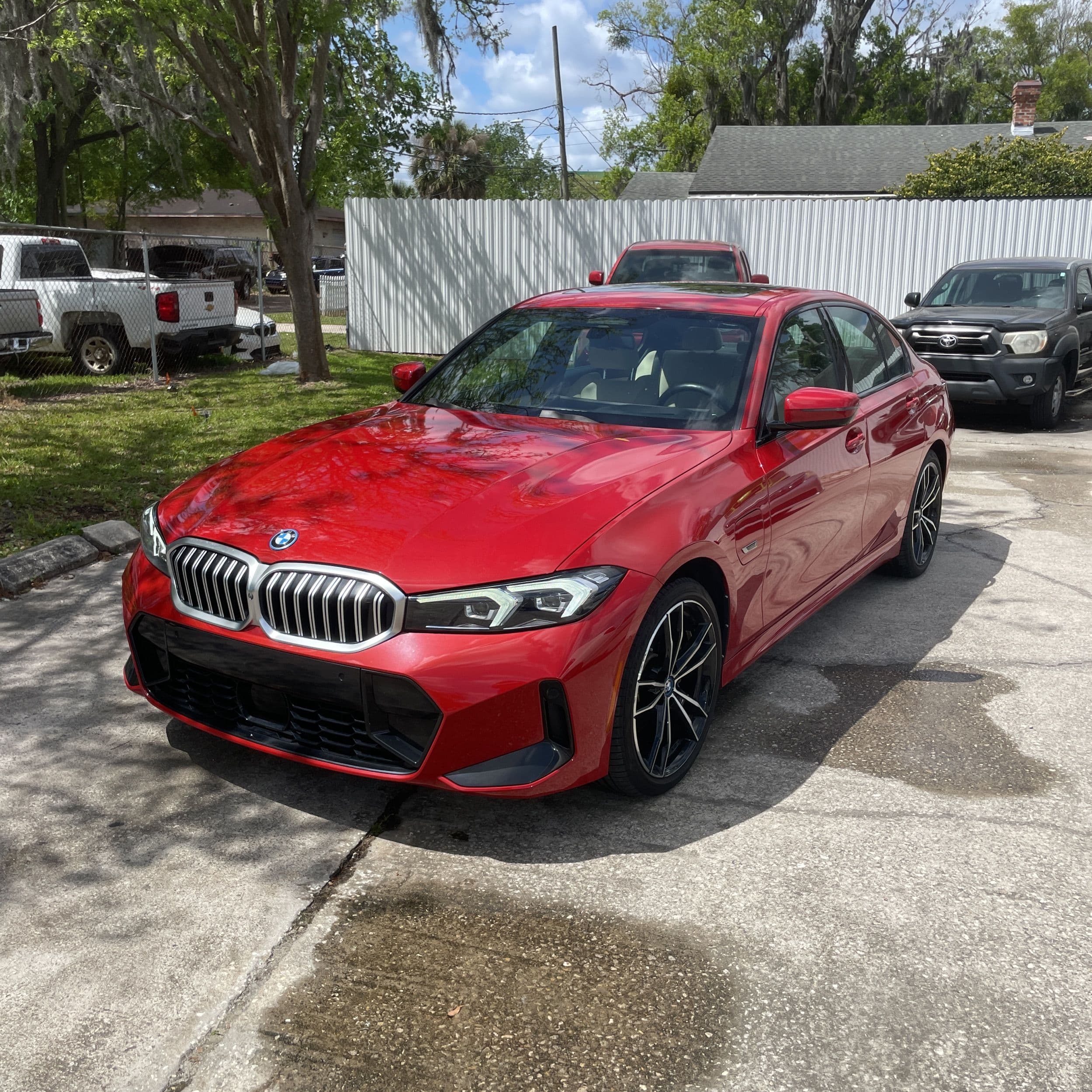 2023 BMW 330e 3-Series photo 1