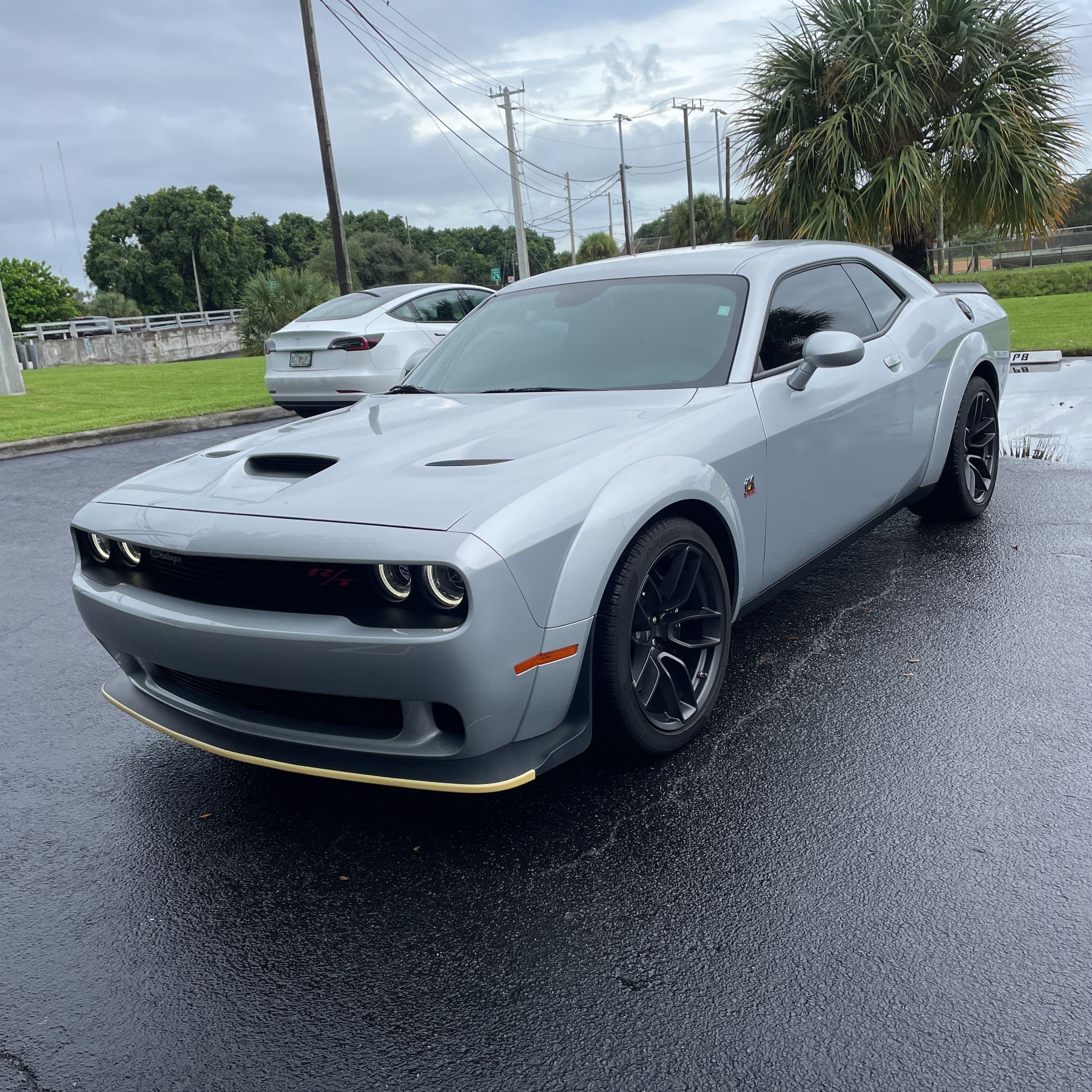 2023 Dodge Challenger Scat Pack Widebody photo 1