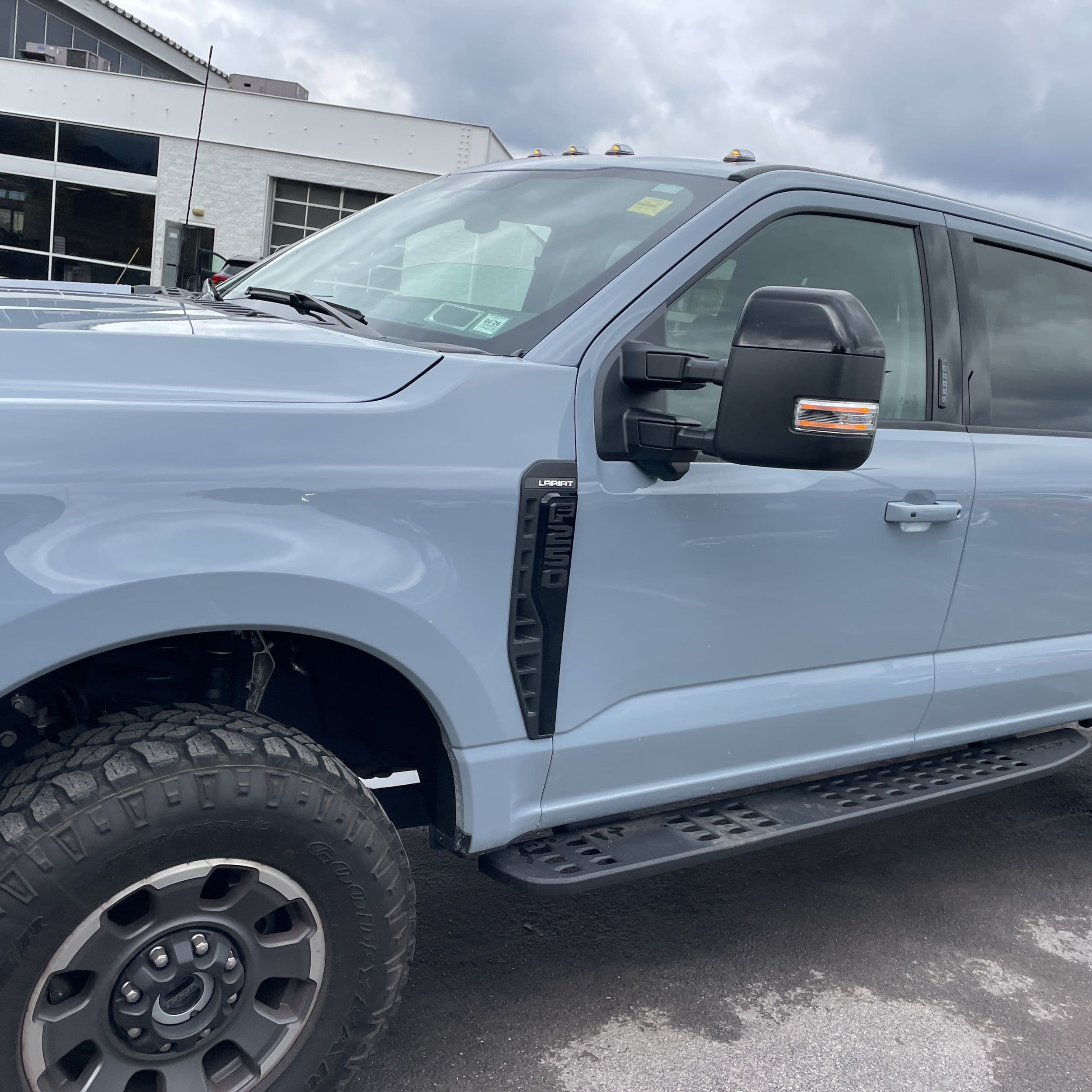 2024 Ford F-250 Super Duty Lariat photo 1