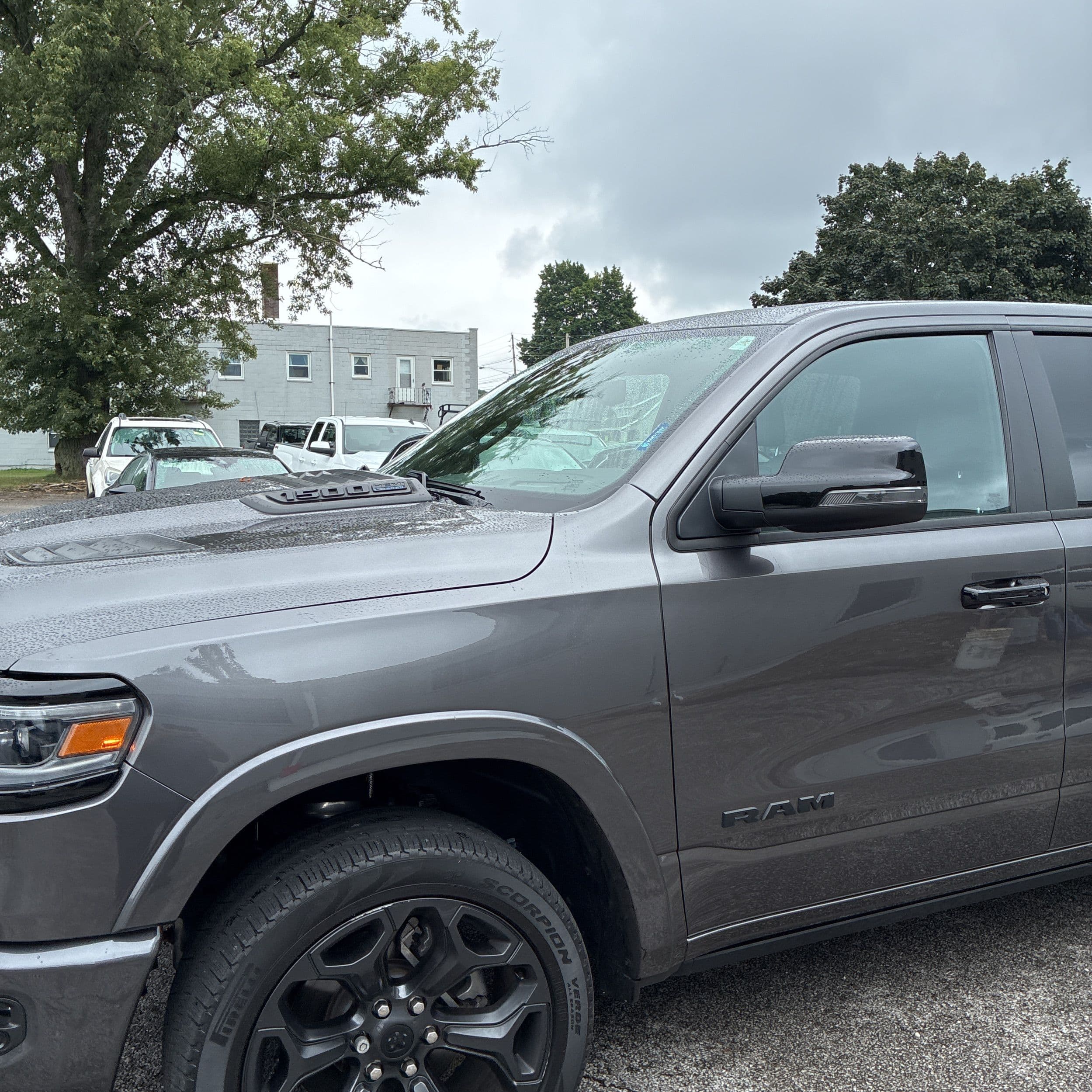2024 Ram 1500 Limited photo 1
