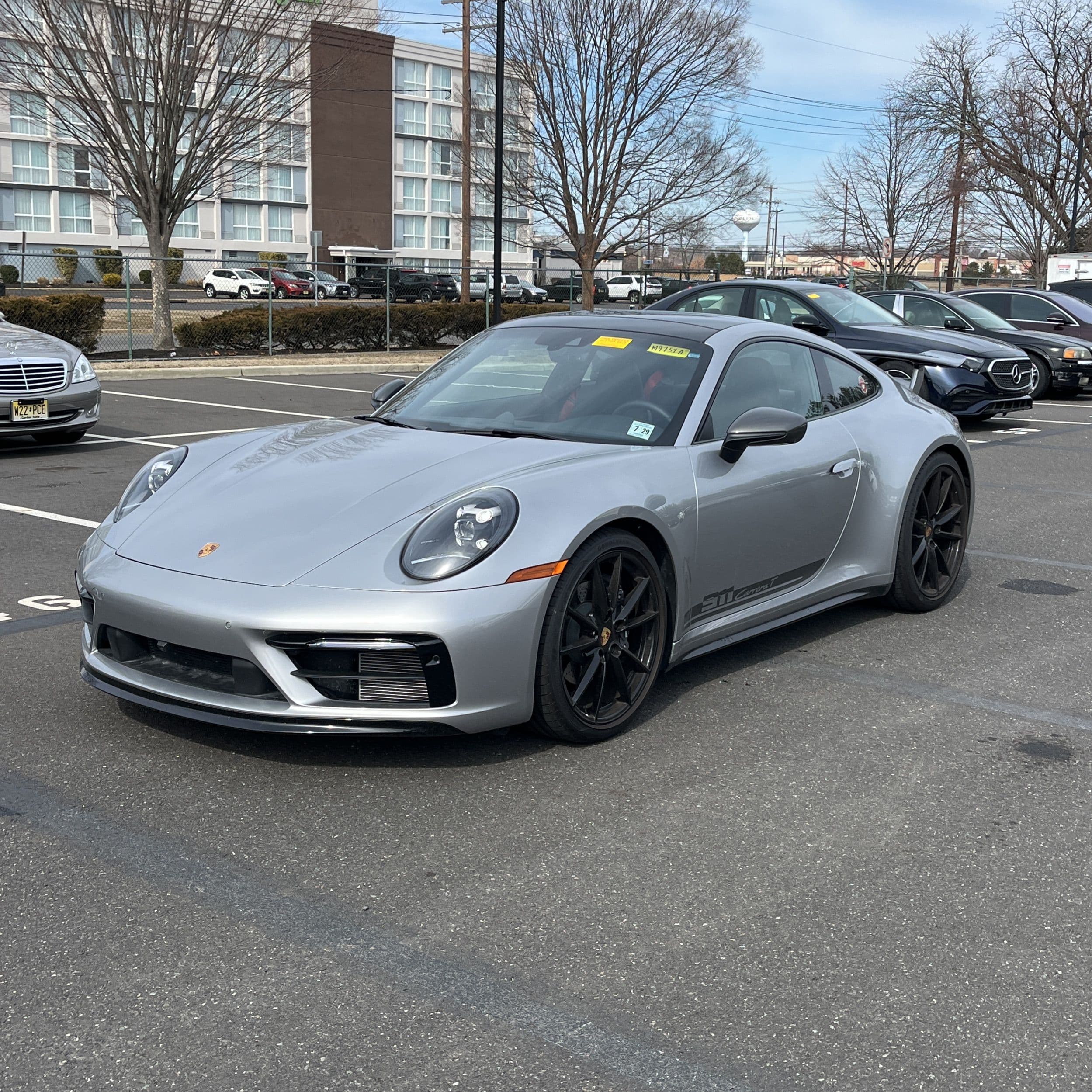 2024 Porsche 911 Carrera T photo 1
