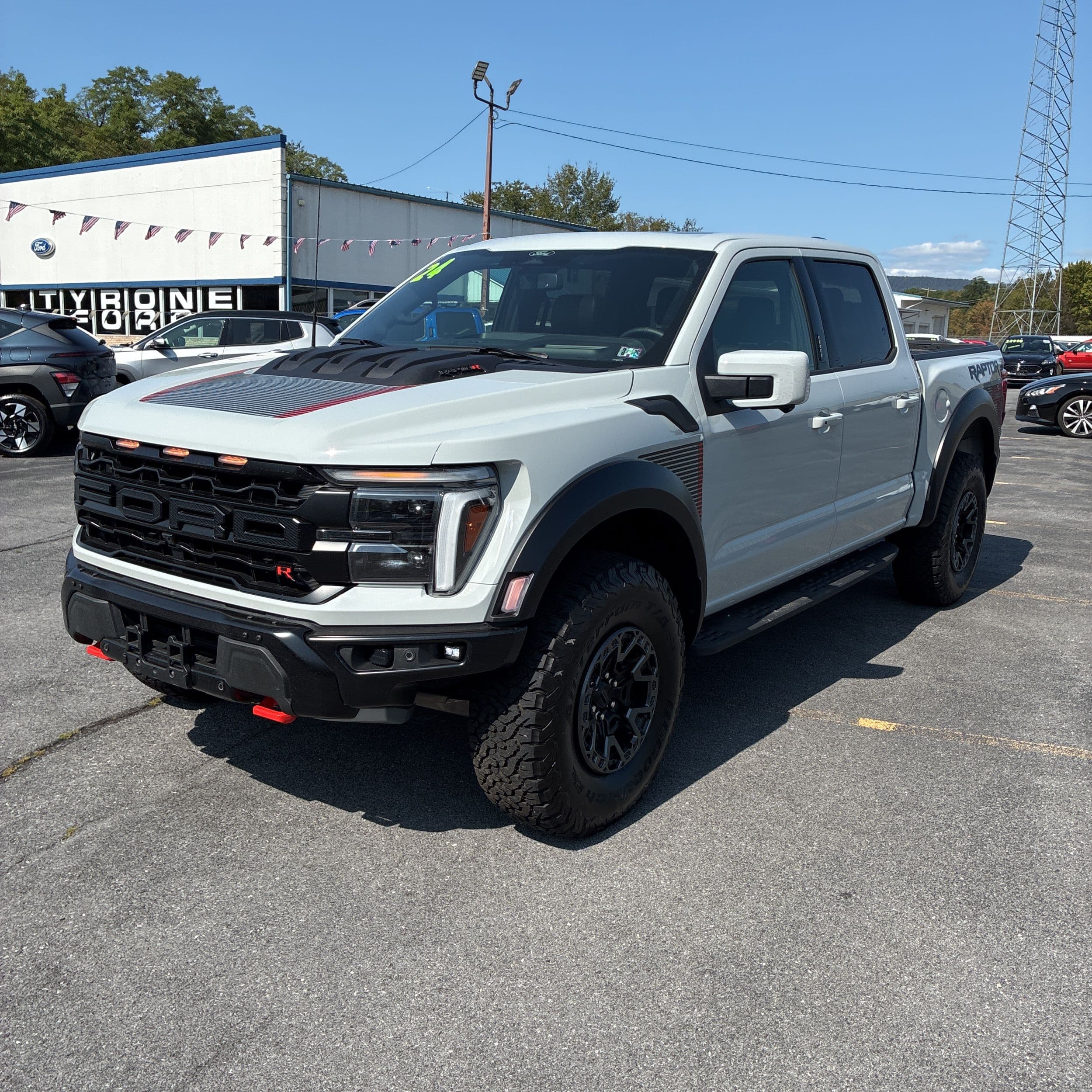 2024 Ford F-150 Raptor photo 1