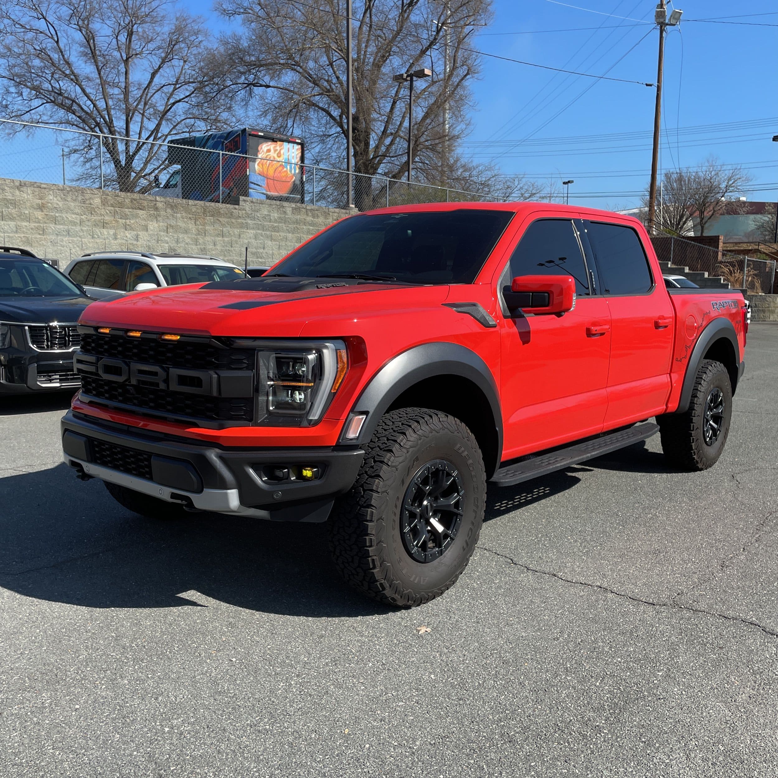 2023 Ford F-150 Raptor photo 1