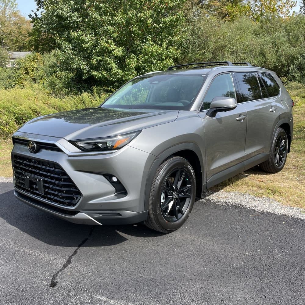 2026 Toyota Grand Highlander Limited photo 1