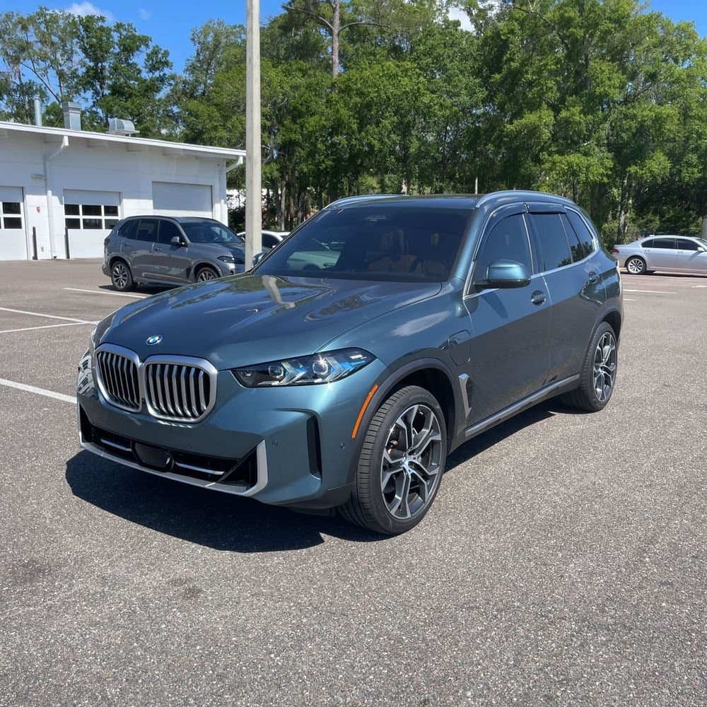 2025 BMW X5 PHEV xDrive50e photo 1