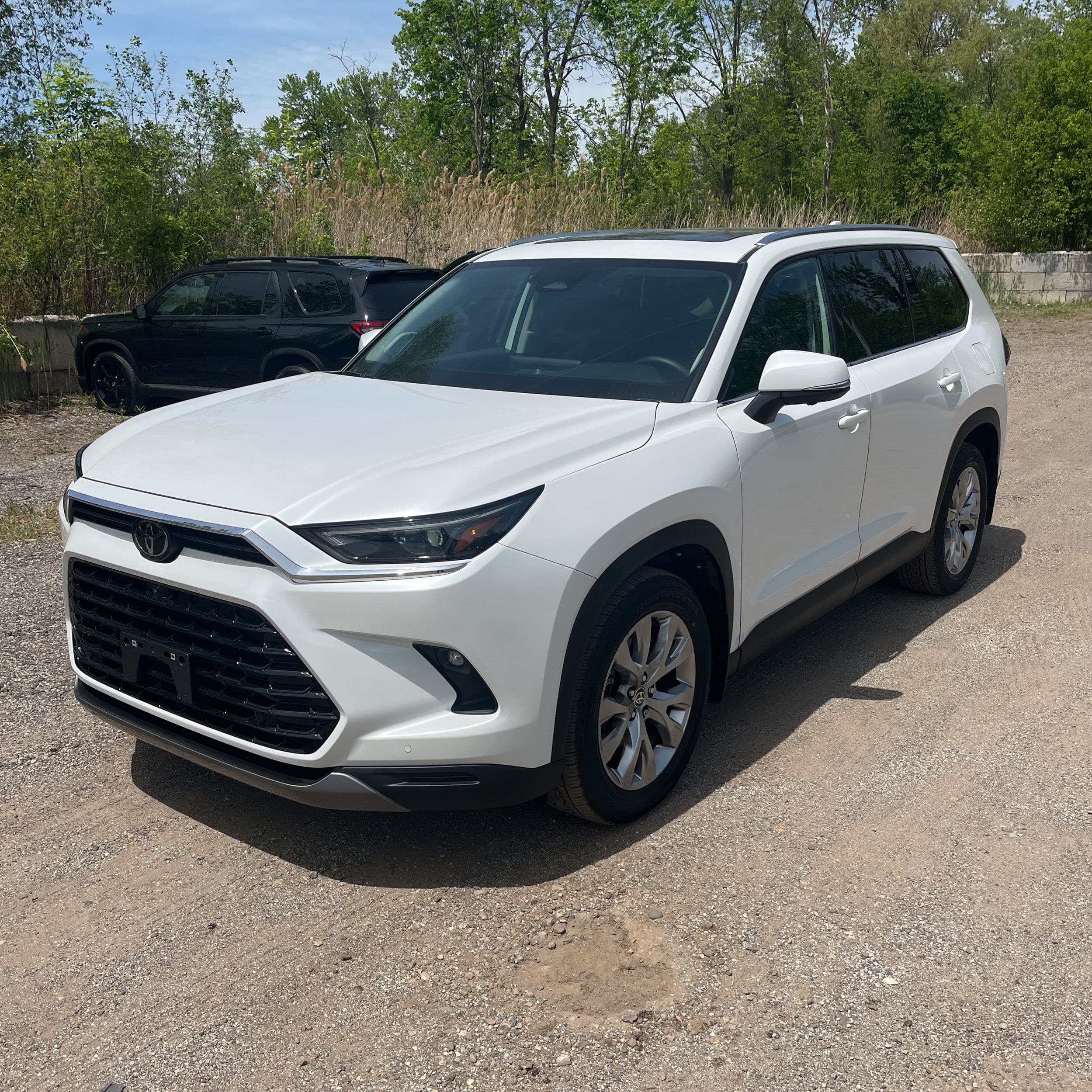 2025 Toyota Grand Highlander 15 Series photo 1