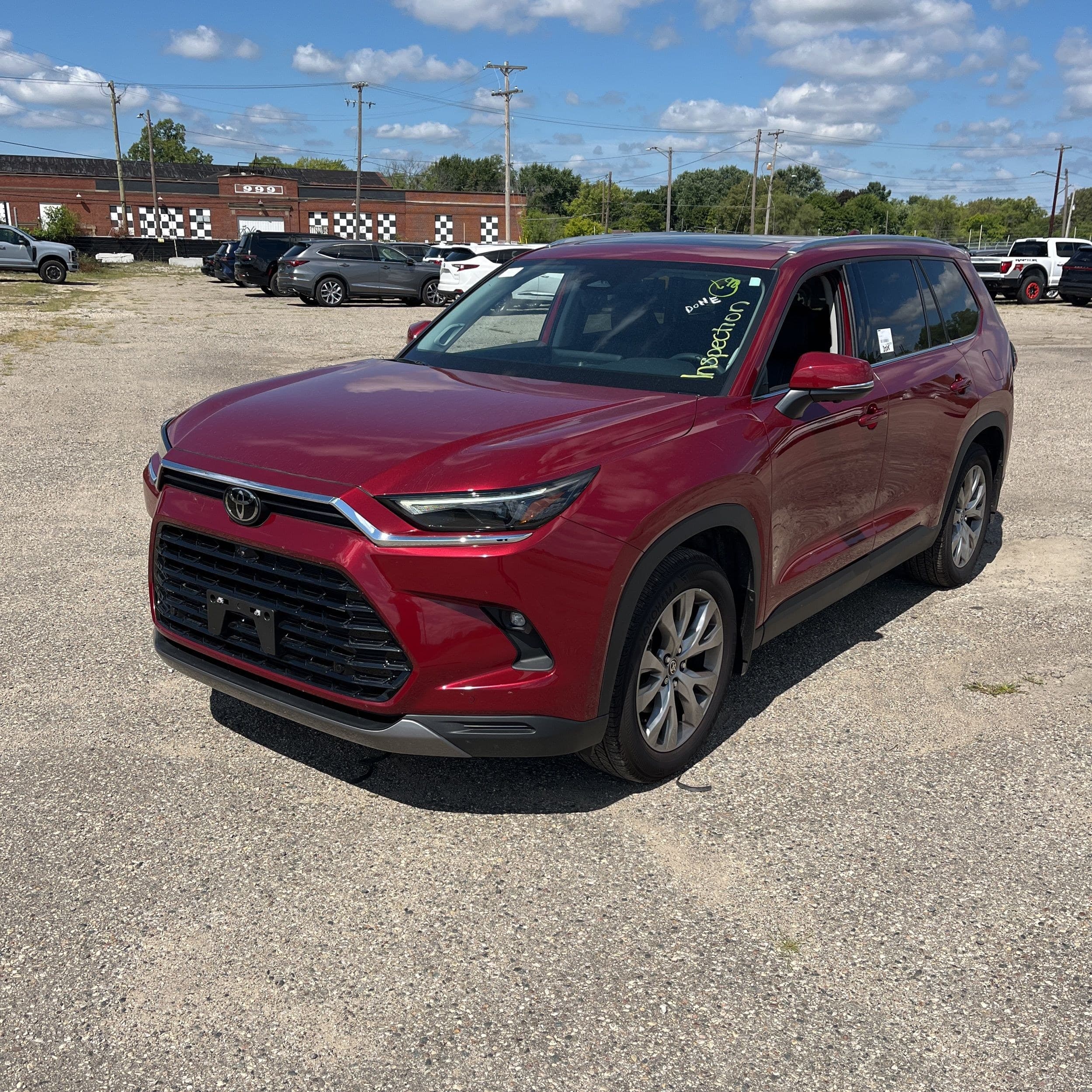 2024 Toyota Grand Highlander 15 Series photo 1