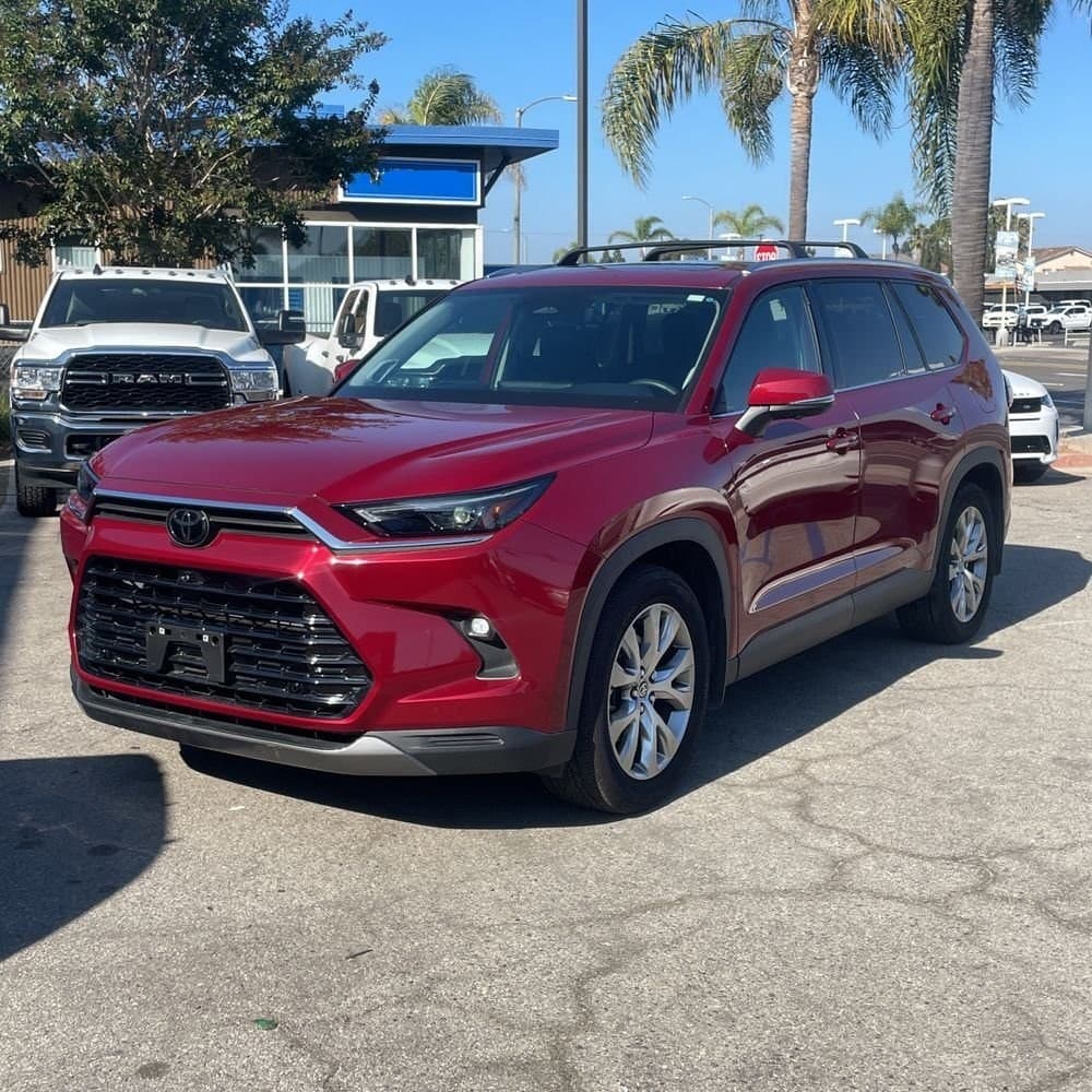 2024 Toyota Grand Highlander Limited photo 1