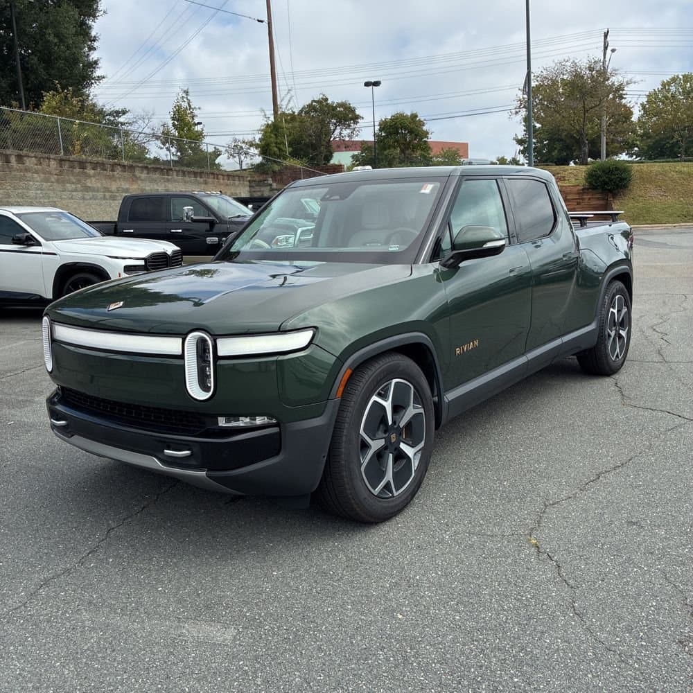 2023 Rivian R1T Adventure photo 1