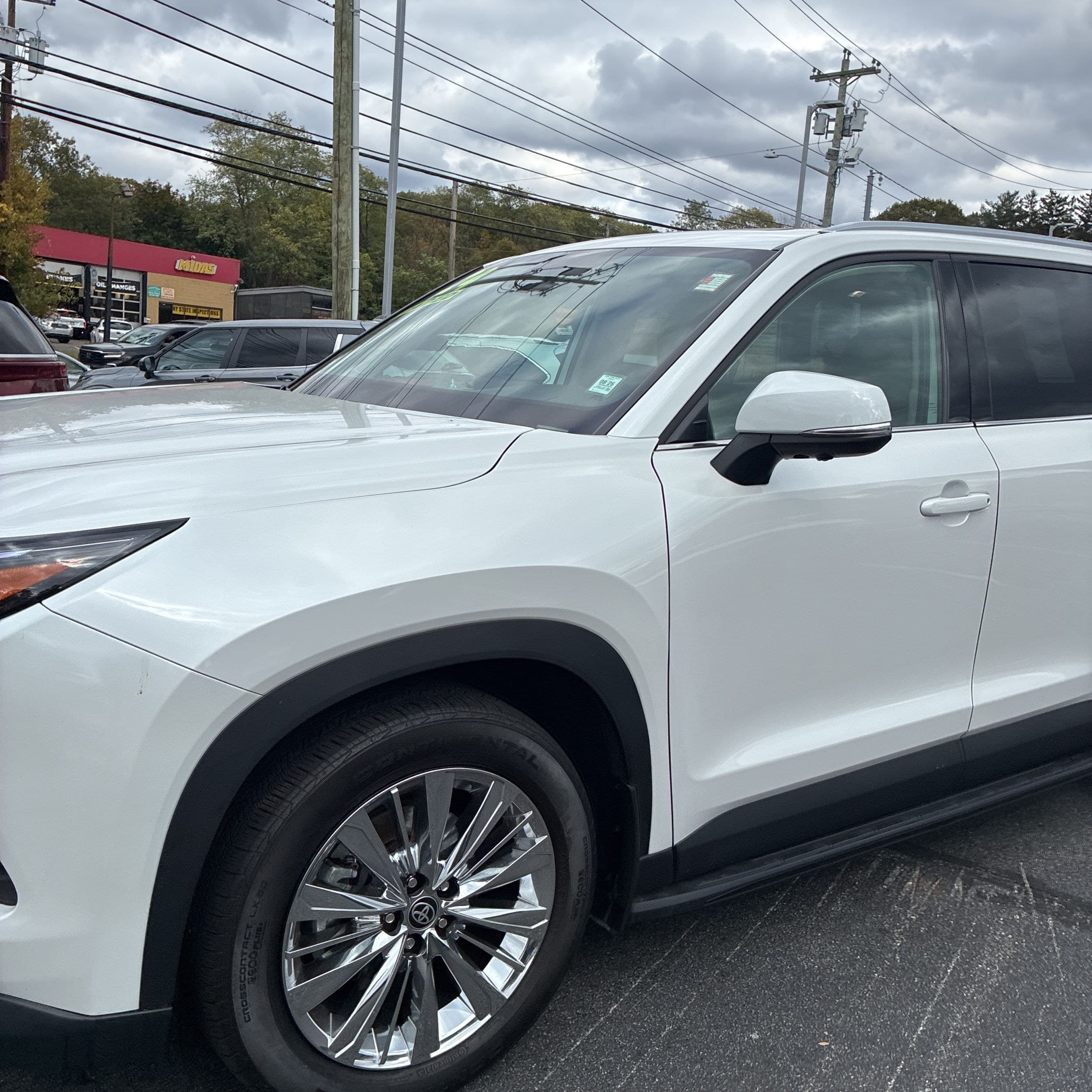2024 Toyota Grand Highlander Platinum photo 1