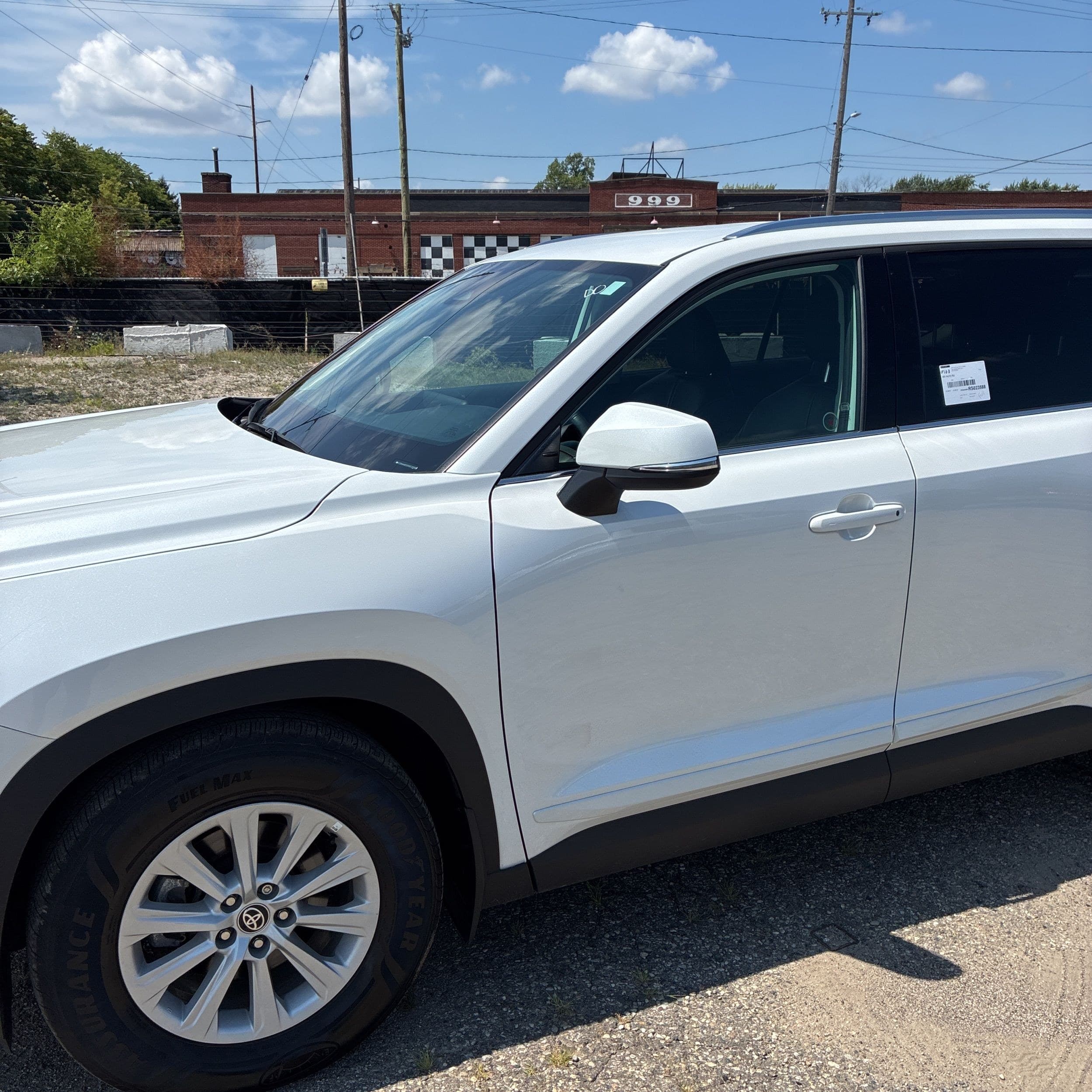2024 Toyota Grand Highlander XLE photo 1