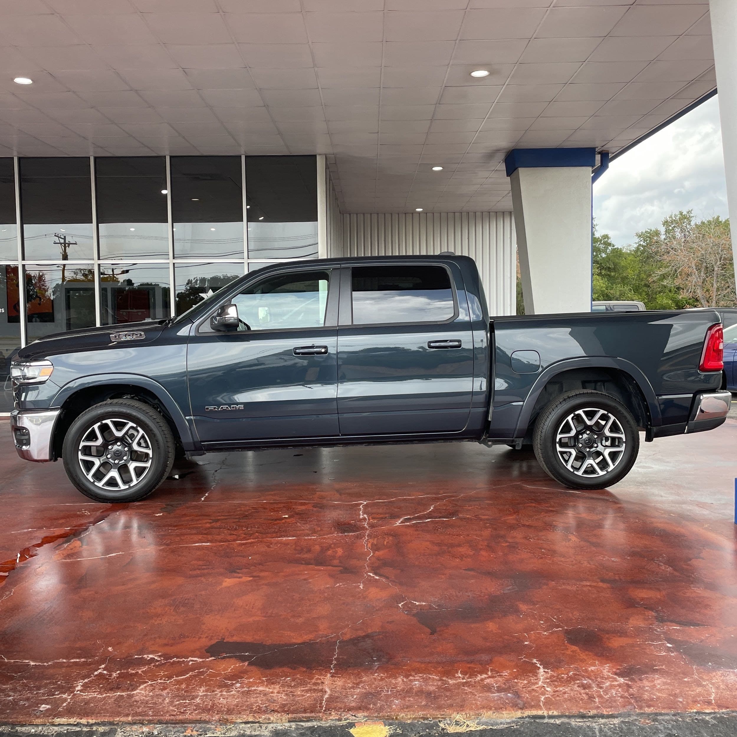 2025 Ram 1500 Laramie photo 1
