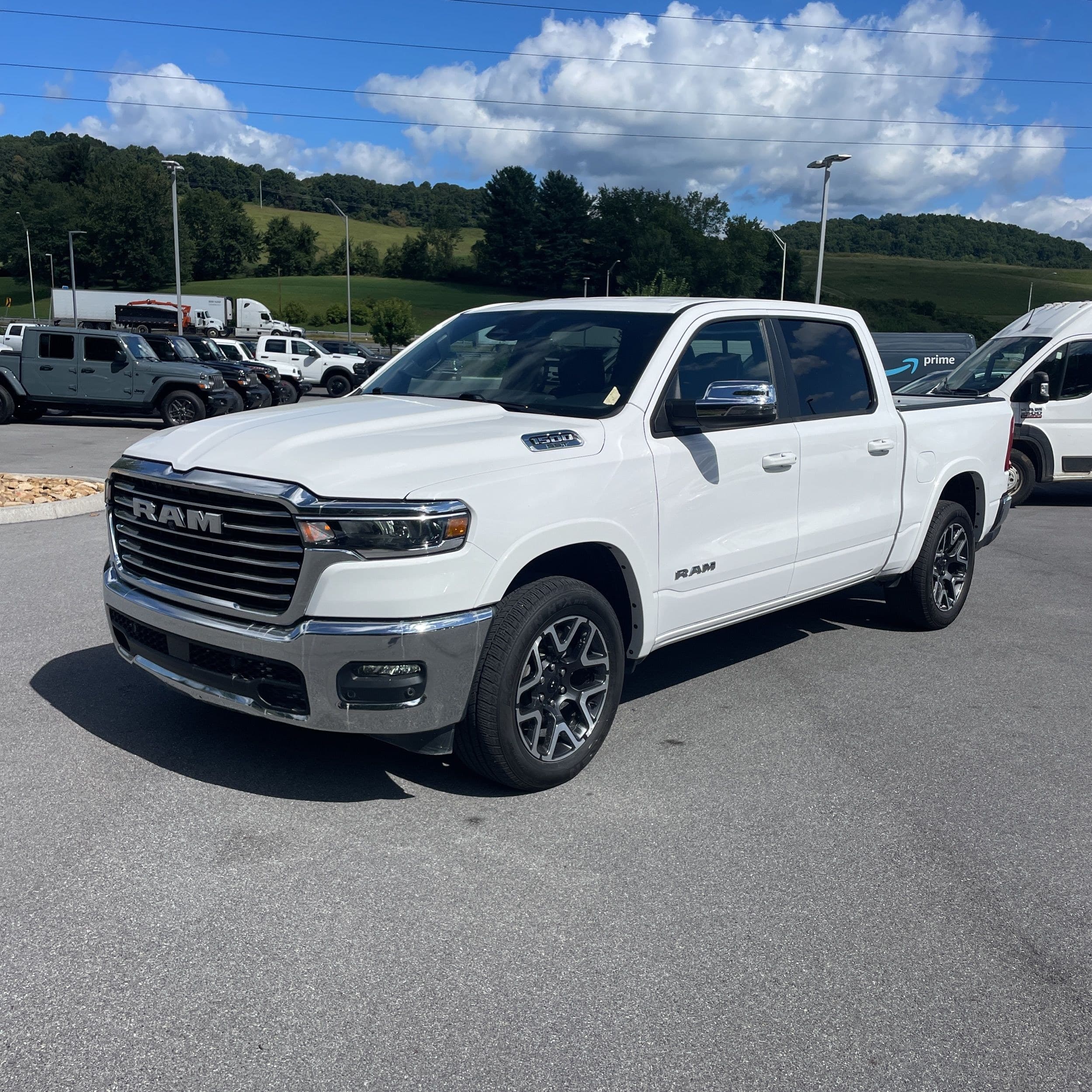 2025 Ram 1500 Laramie photo 1
