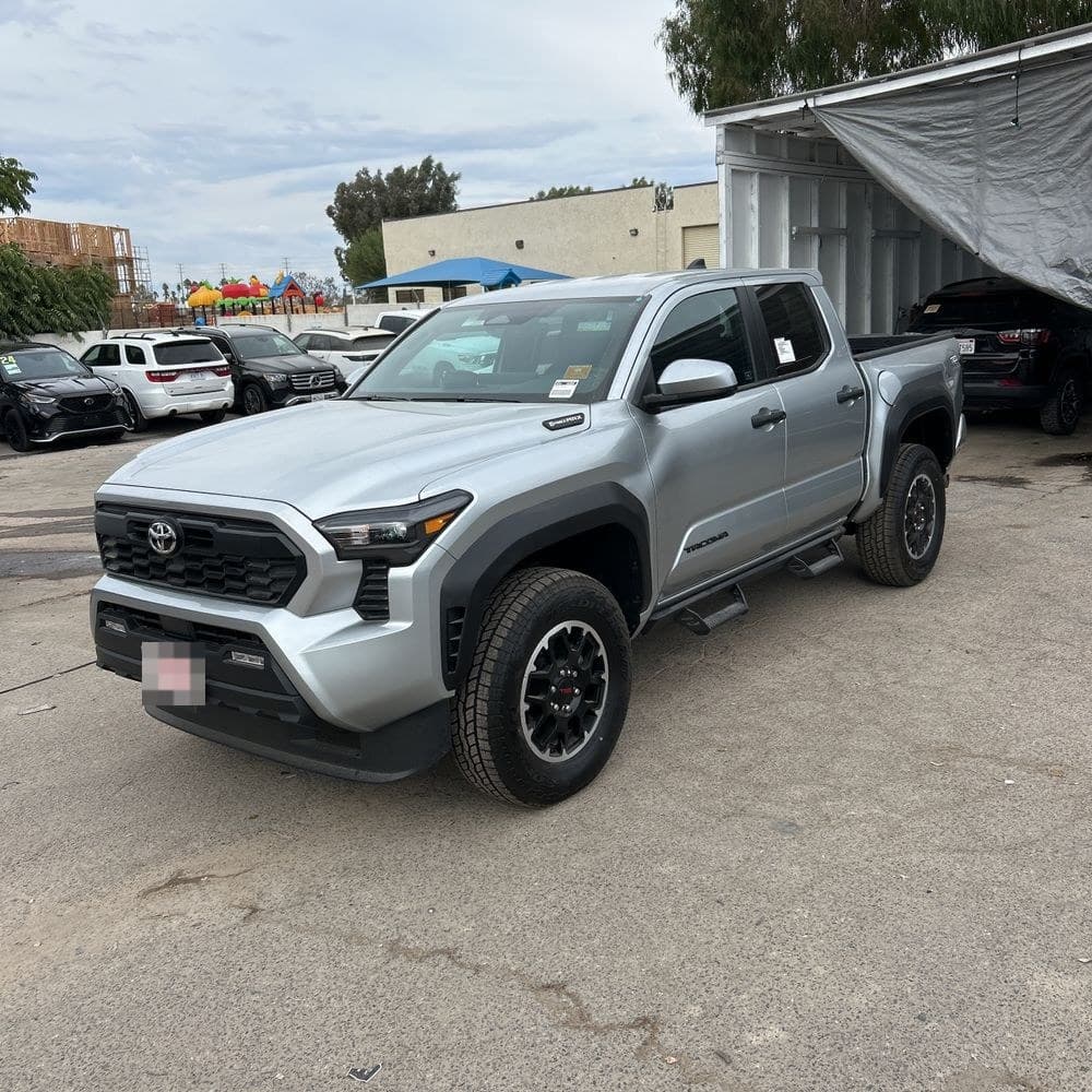 2025 Toyota Tacoma 47 Series photo 1
