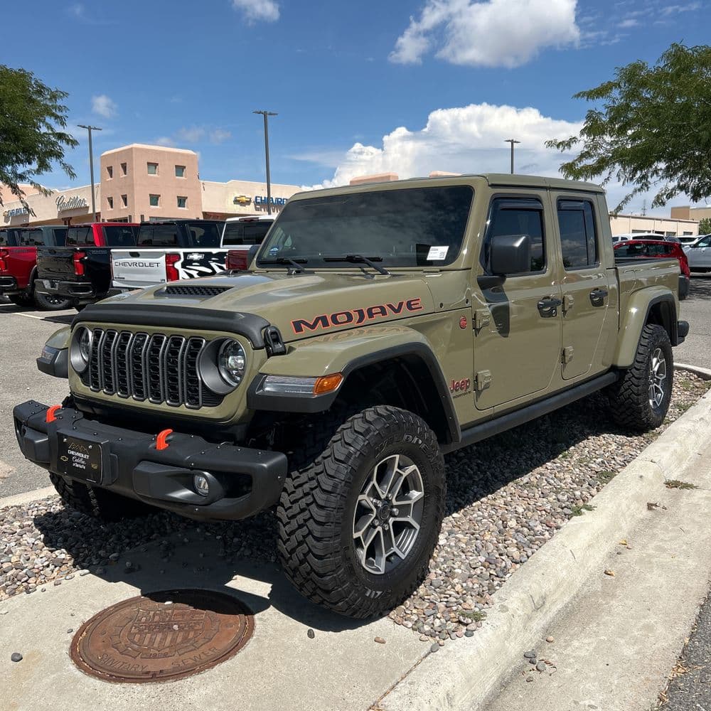 2025 Jeep Gladiator Mojave photo 1