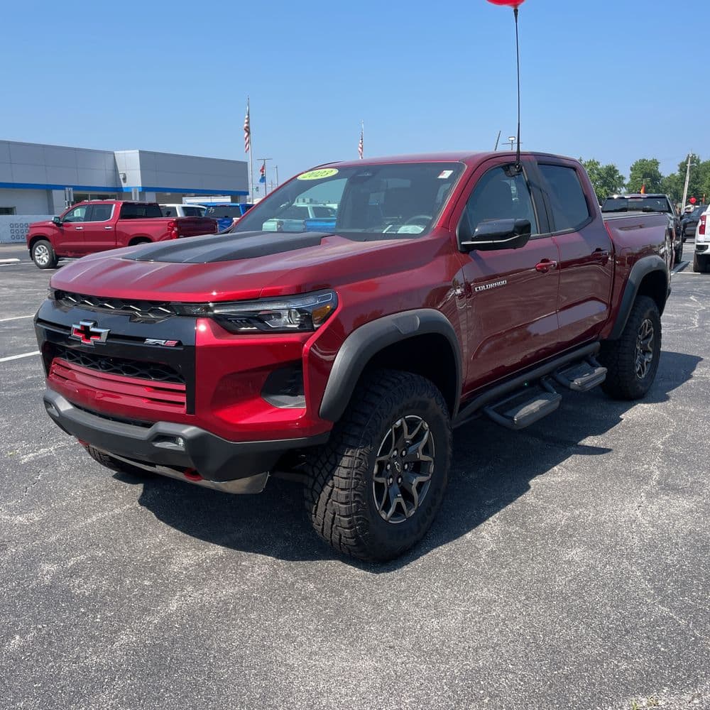 2023 Chevrolet Colorado ZR2 photo 1